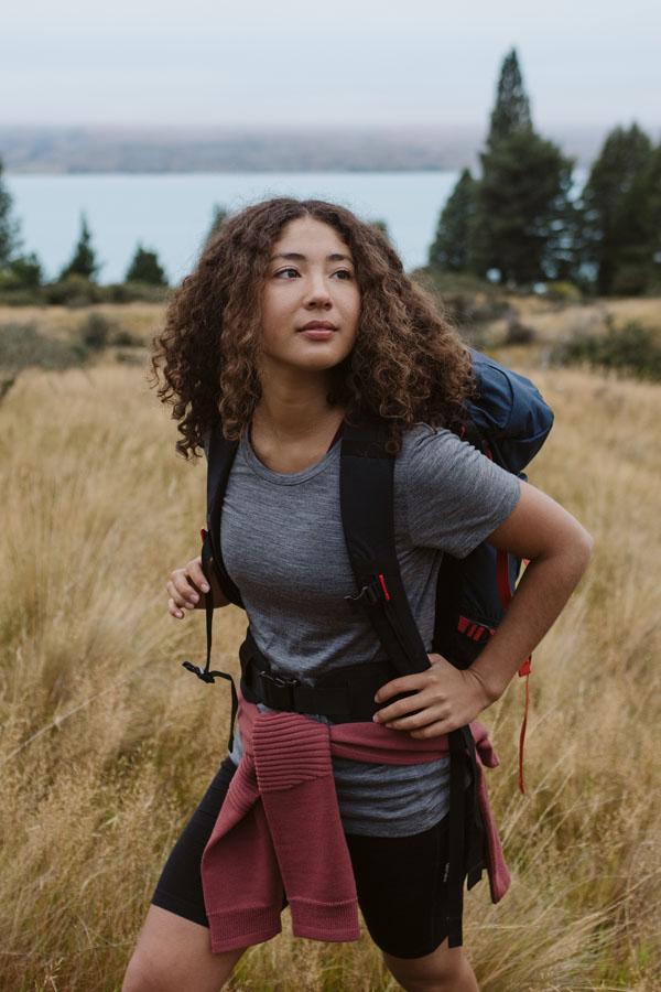 Odvod vlhkosti a ochrana proti nepříjemným pachům patří k hlavním přednostem merino vlny.