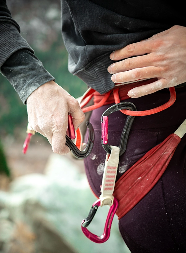 Připínání expresek na sedák