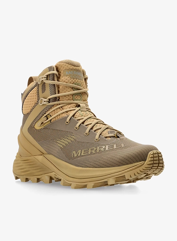Taktické boty Merrell.
