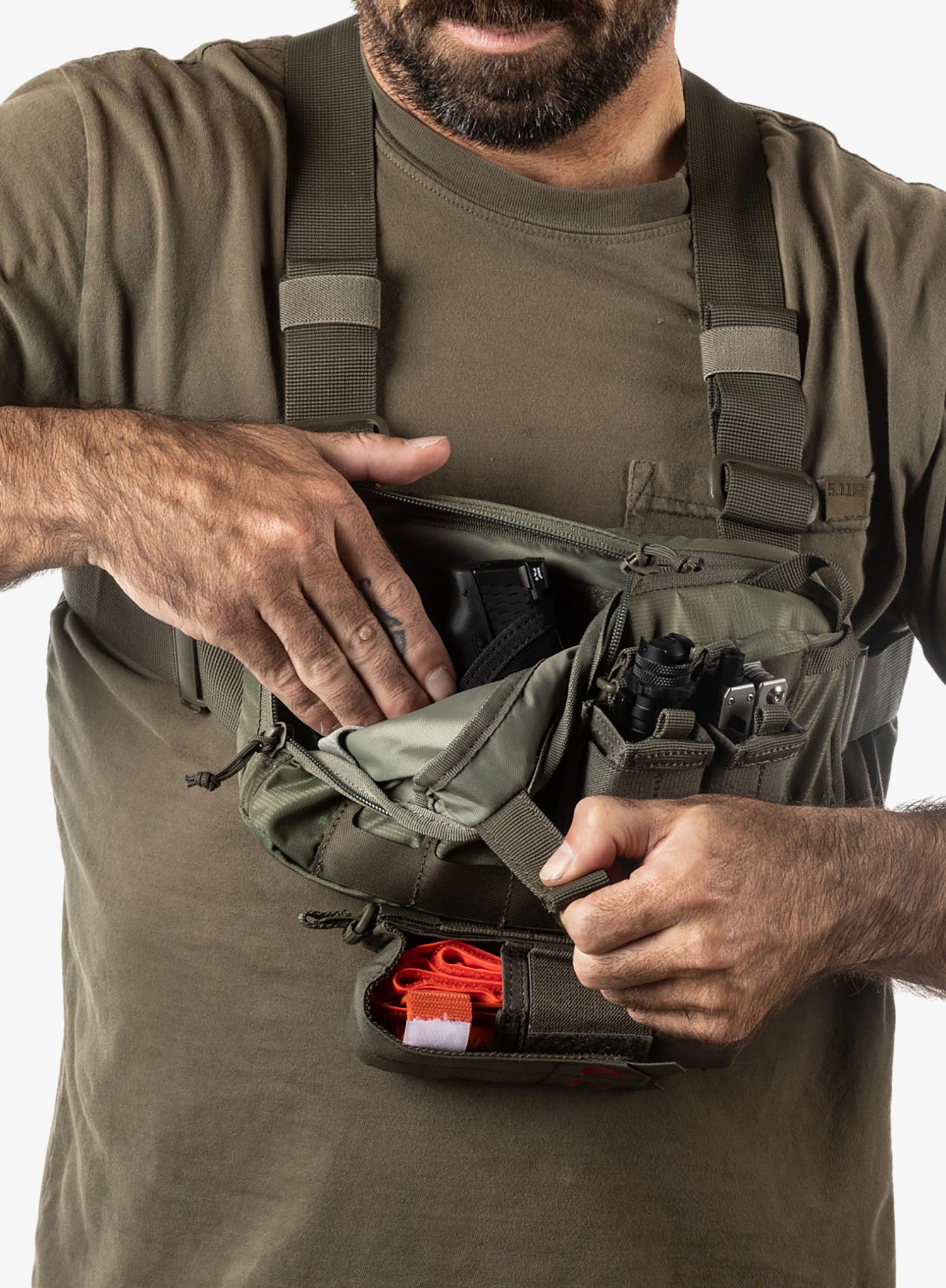 Kapsička na krk 5.11 Skyweight Survival Chest Pack - sage green