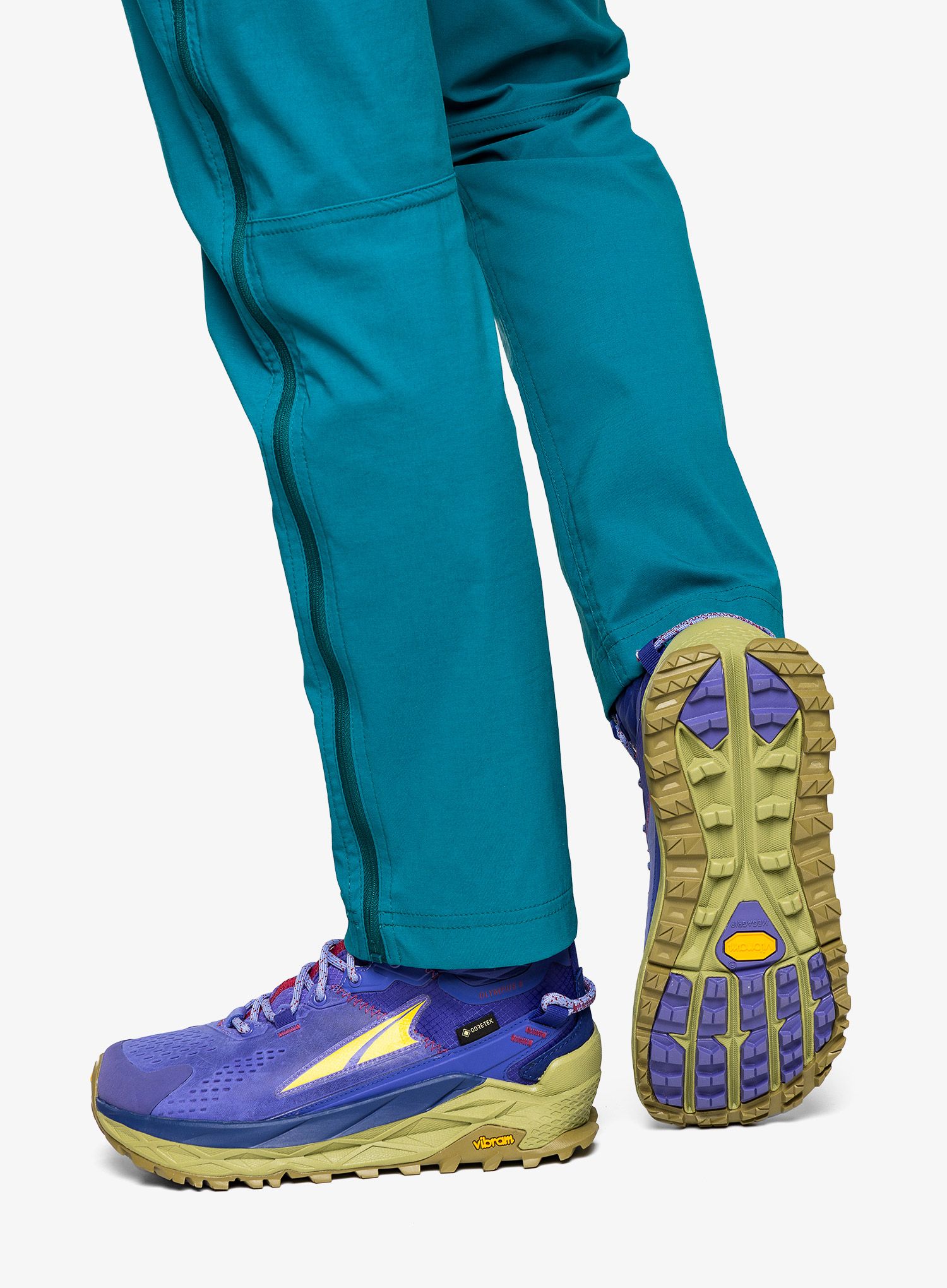 GORE TEX boty dámské Altra Olympus 5 Hike Mid GTX - purple