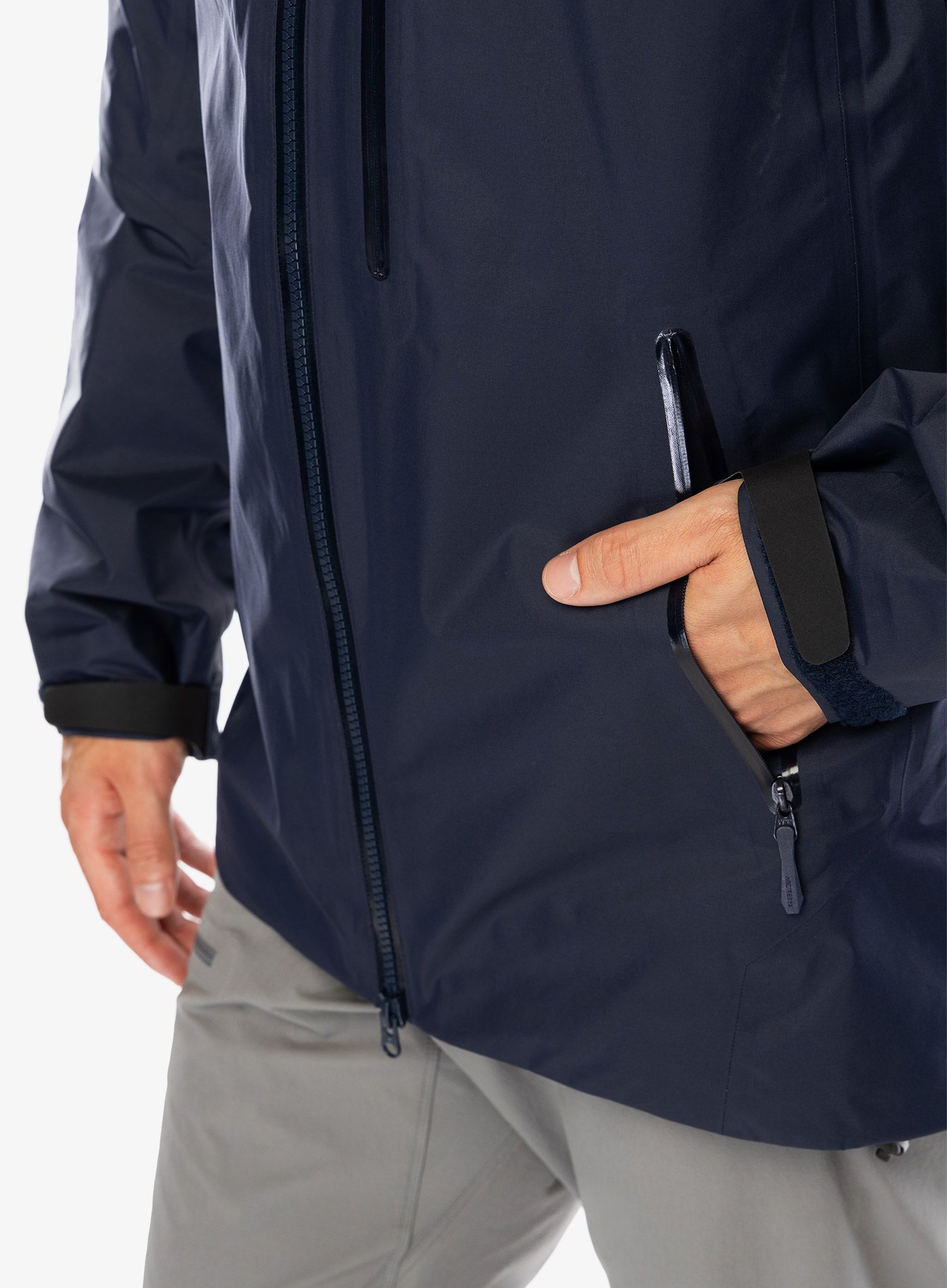 Zateplená bunda Arcteryx Beta Insulated Jacket - black sapphire