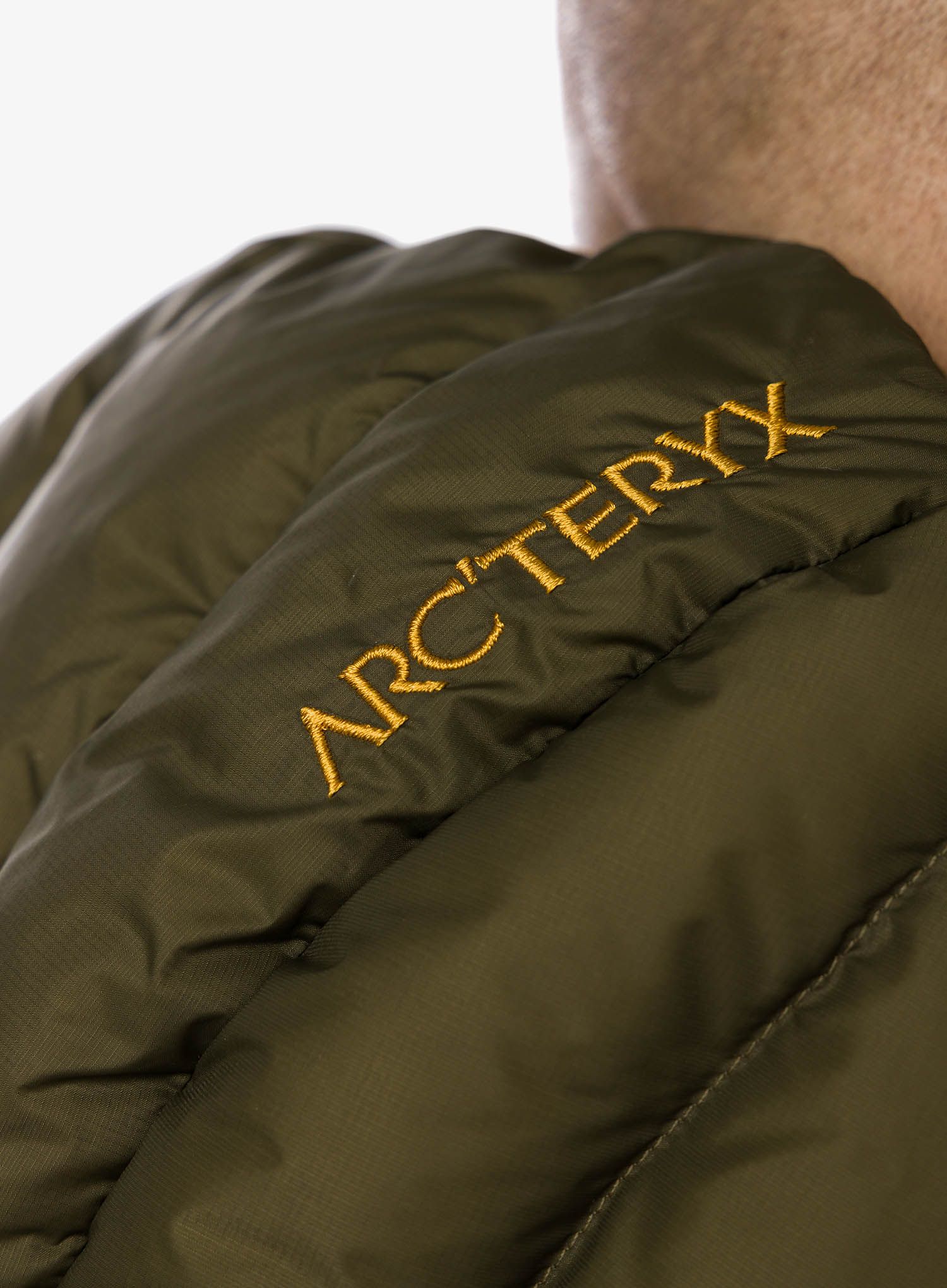 Péřová bunda Arcteryx Cerium Hoody - tatsu