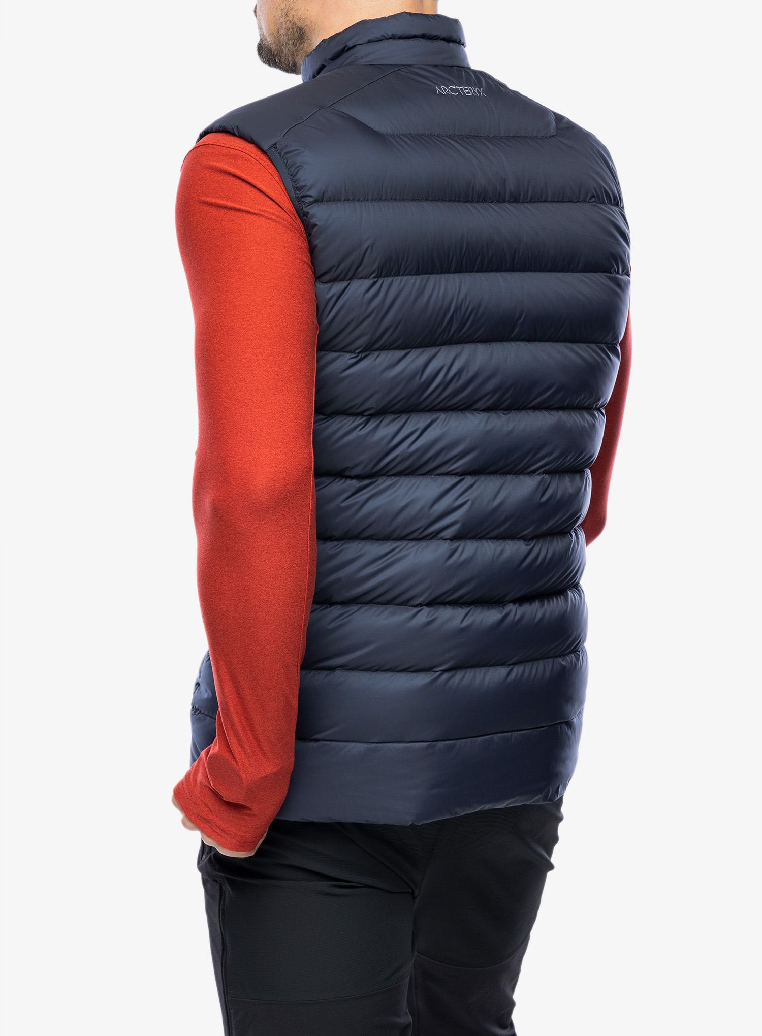 Péřová vesta Arcteryx Cerium Vest - blk sapphire
