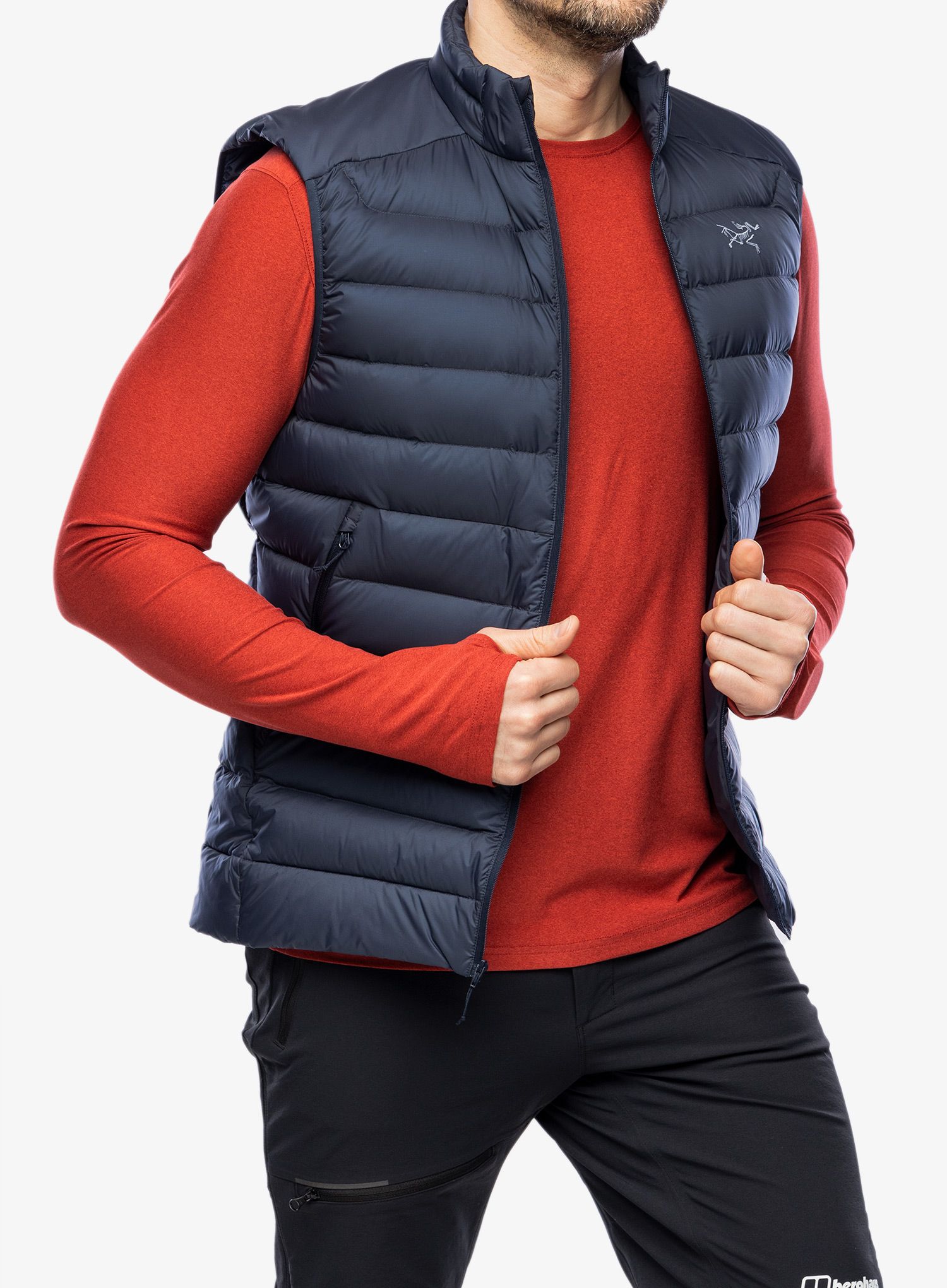 Péřová vesta Arcteryx Cerium Vest - blk sapphire