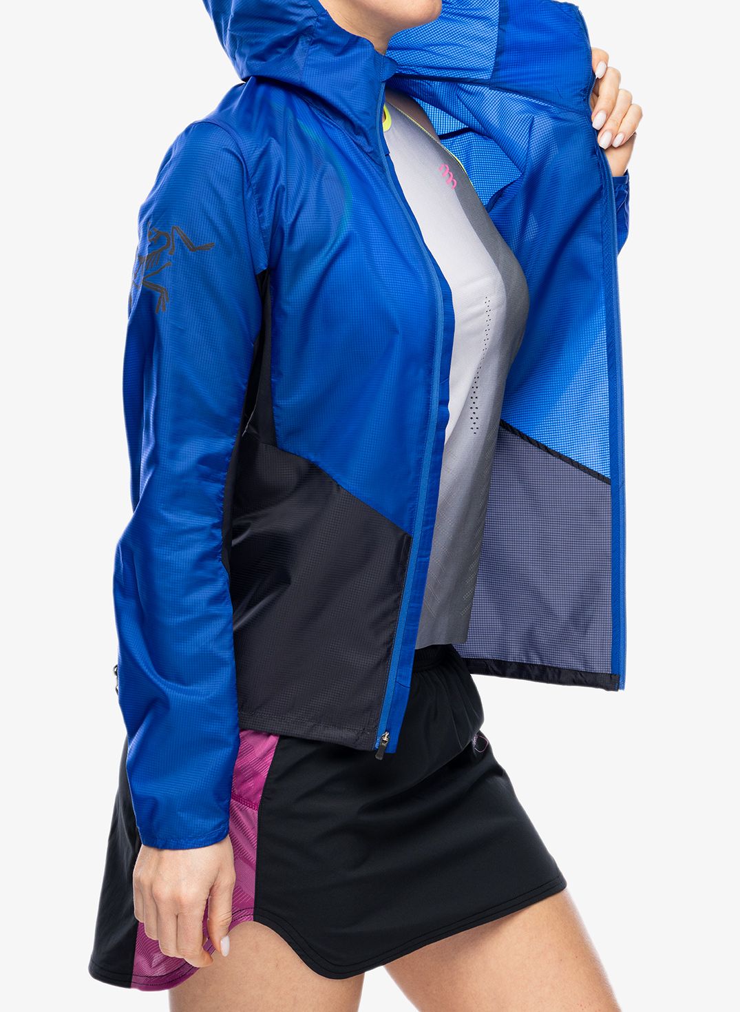 Bunda na běhání dámská Arcteryx Norvan Windshell Hoody - vitality/black sapphire