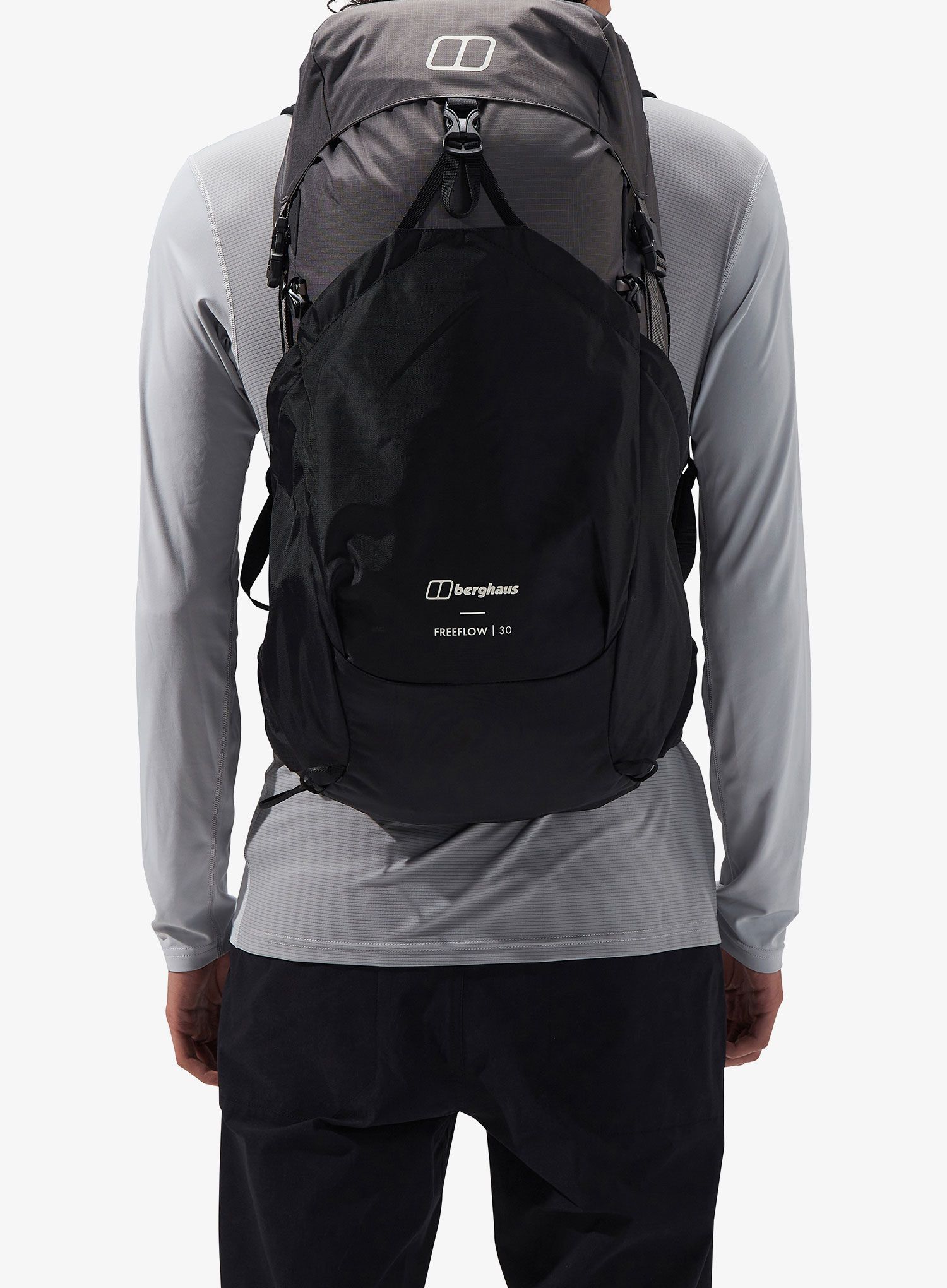 Turistický batoh Berghaus Freeflow 30 l - grey pinstripe/jet black