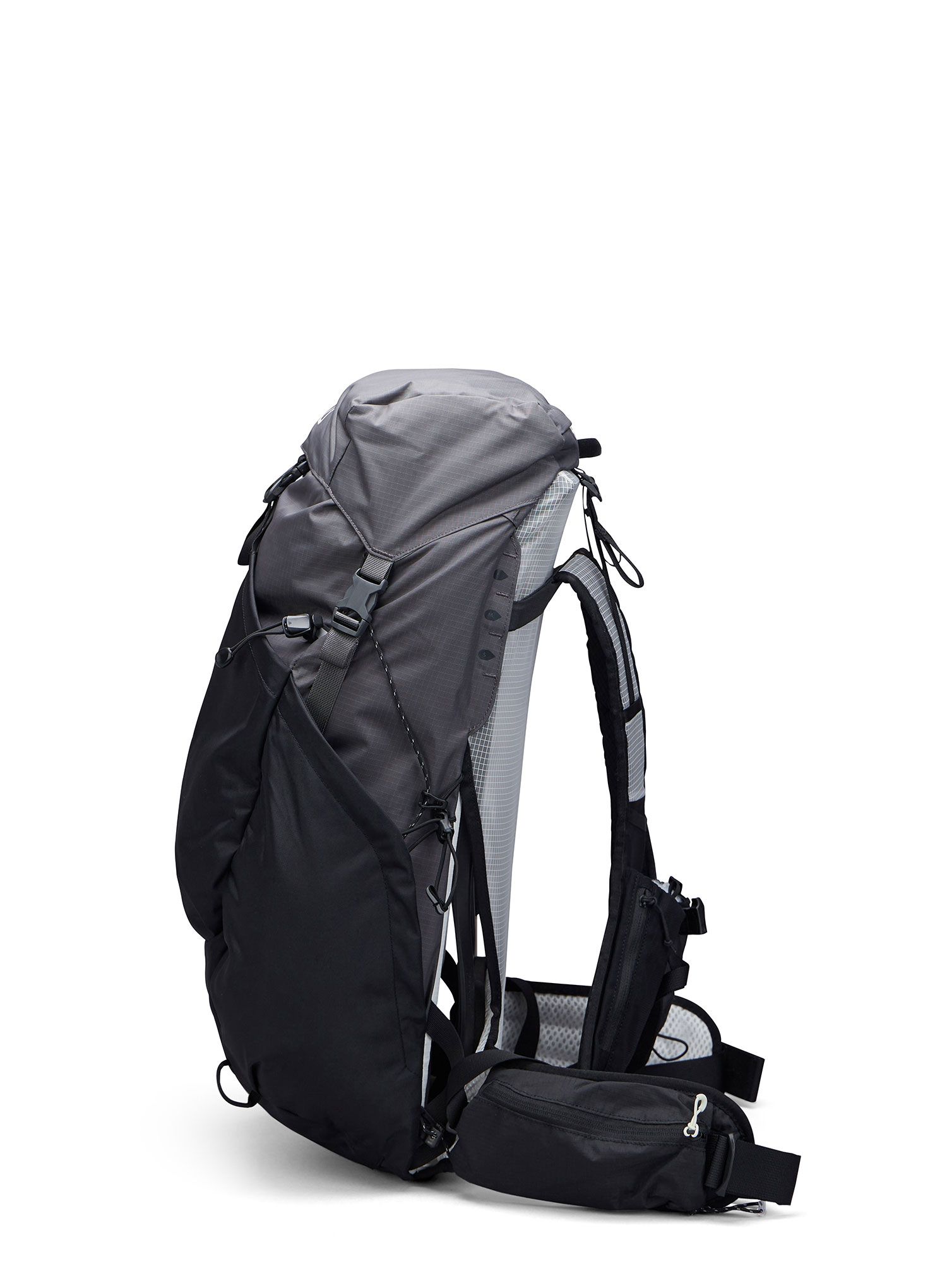 Turistický batoh Berghaus Freeflow 30 l - grey pinstripe/jet black