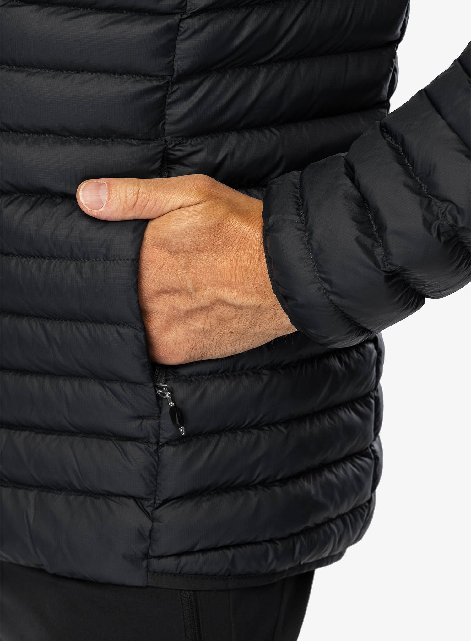 Zateplená bunda Berghaus Vaskye Jacket - black/black