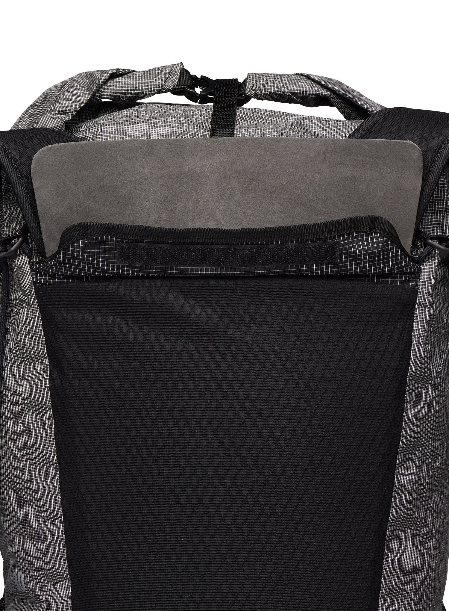 Turistický batoh Black Diamond Beta Light 30 - storm gray
