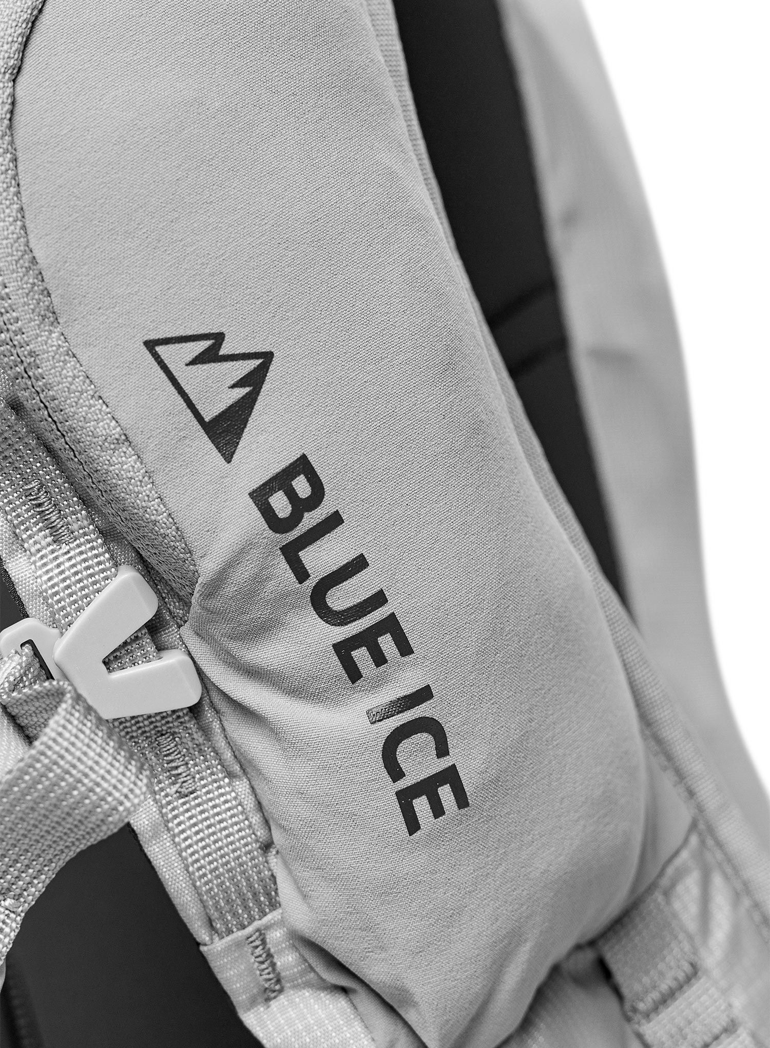 Lyžařský batoh Blue Ice Taka Pack 22L - glacier grey