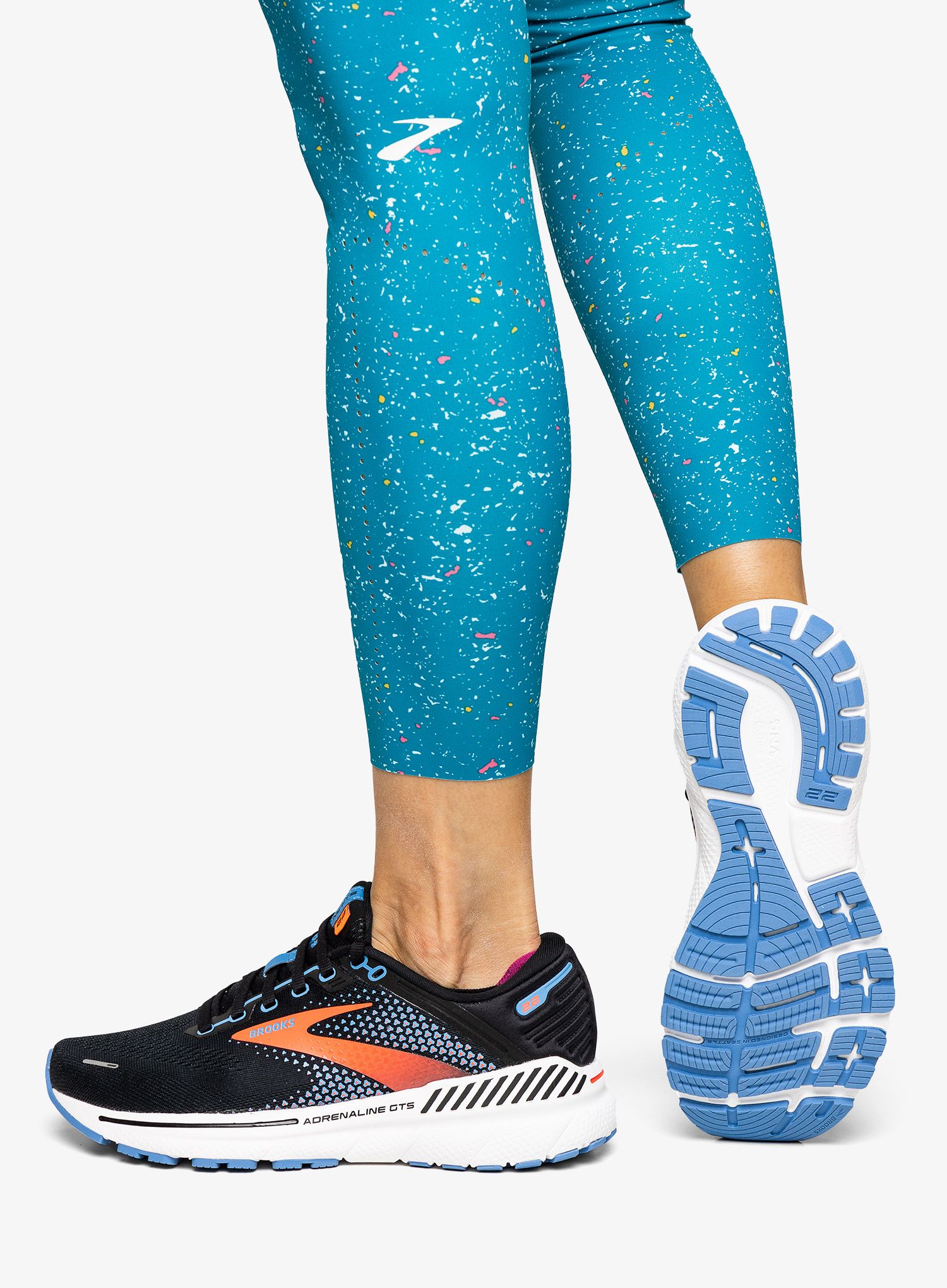 Boty na běhání dámské Brooks Adrenaline GTS 22 - black/lake blue/coral