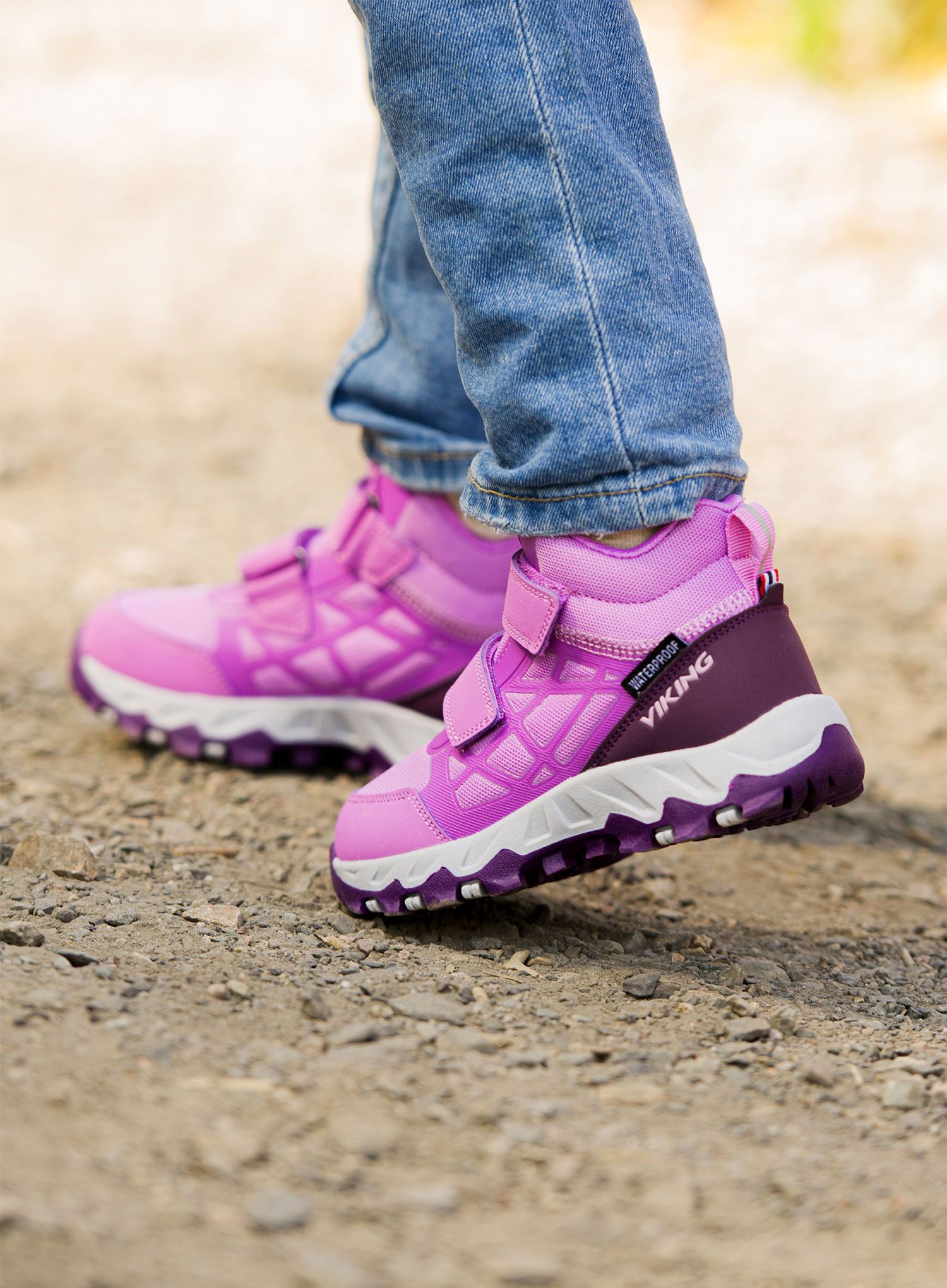 Dětské boty Viking Track Mid WP 2V - purple/purple
