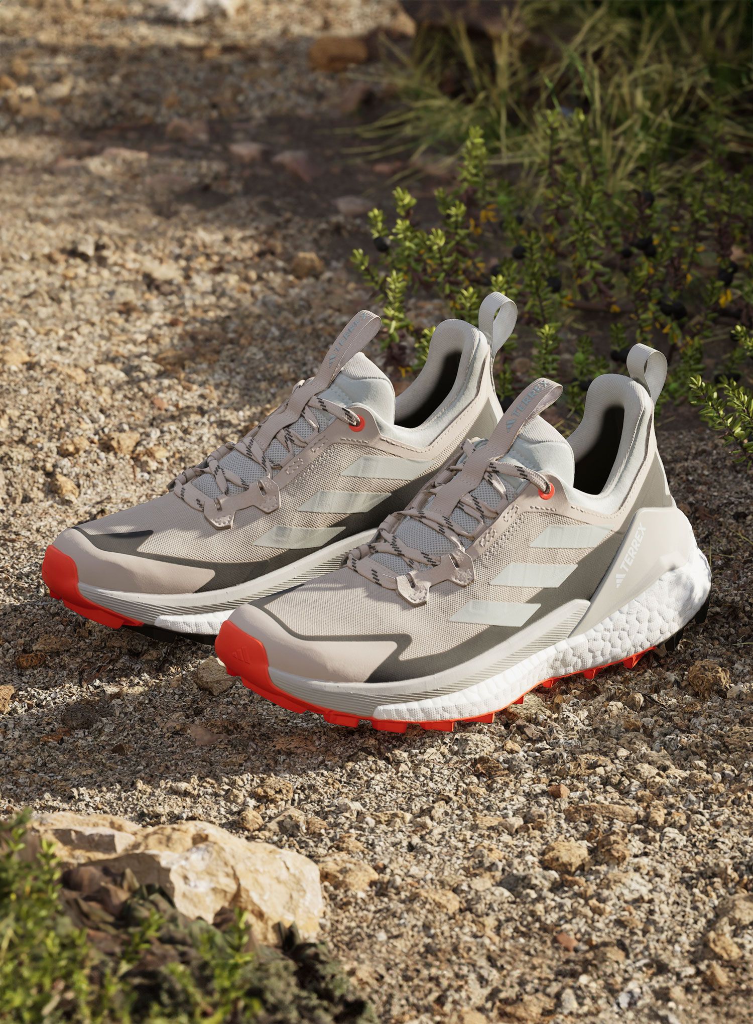 Turistické boty dámské adidas TERREX Free Hiker 2 Low - wonder beige/blk/semi orange