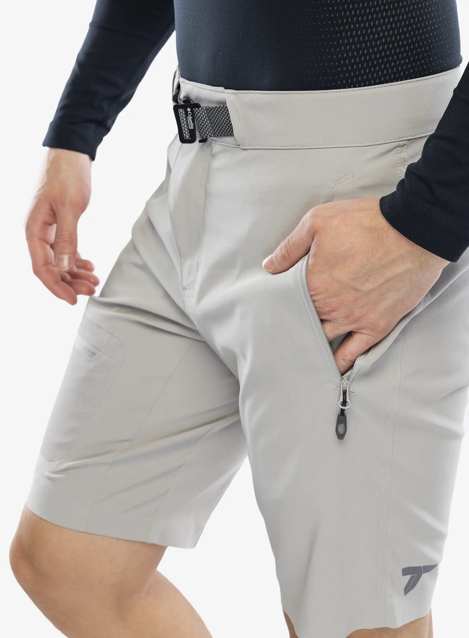 Outdoorové kraťasy Columbia Titan Pass Short - flint grey