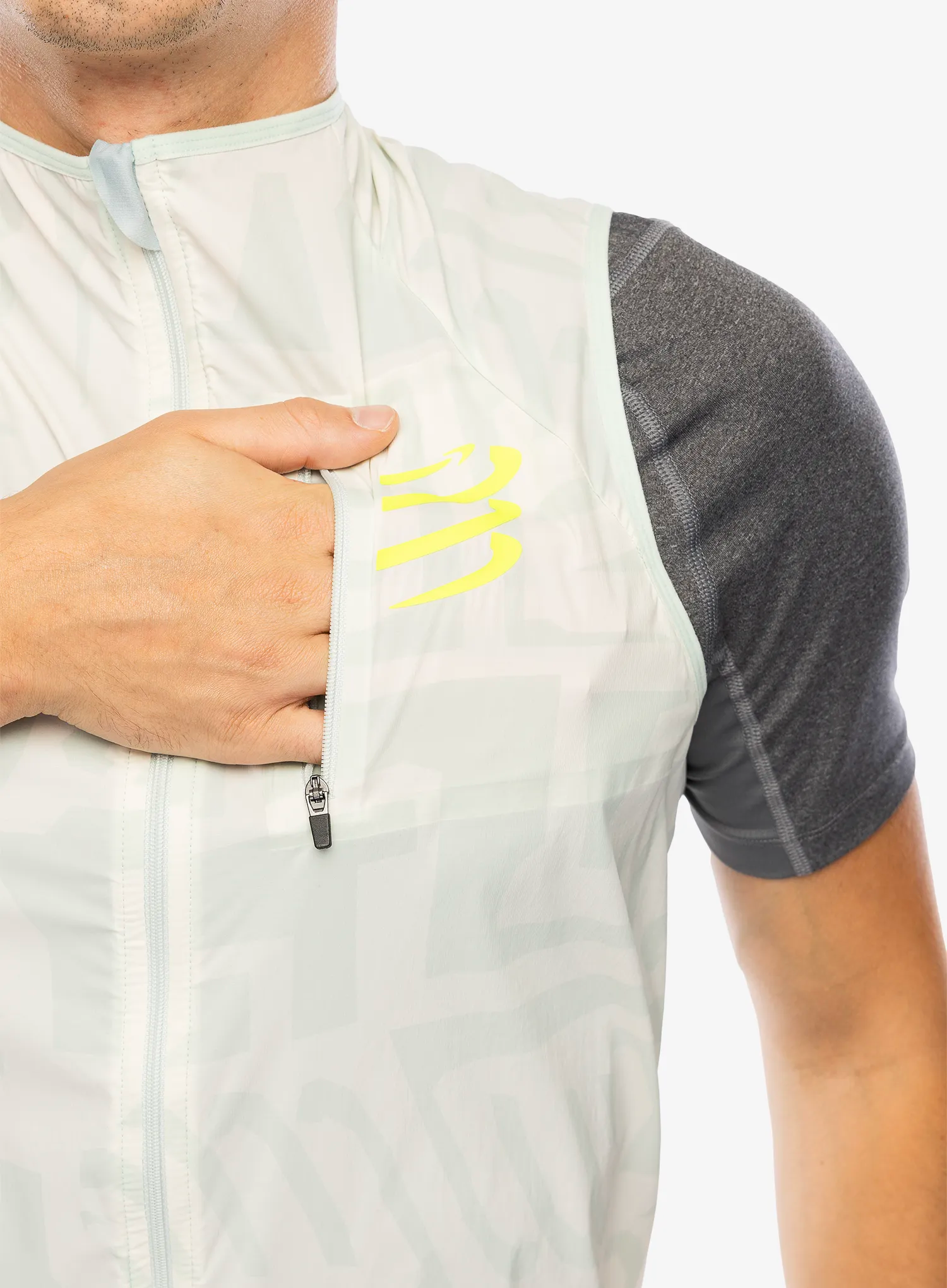 Vesta Compressport Hurricane Windproof Vest M - sugar/ice print
