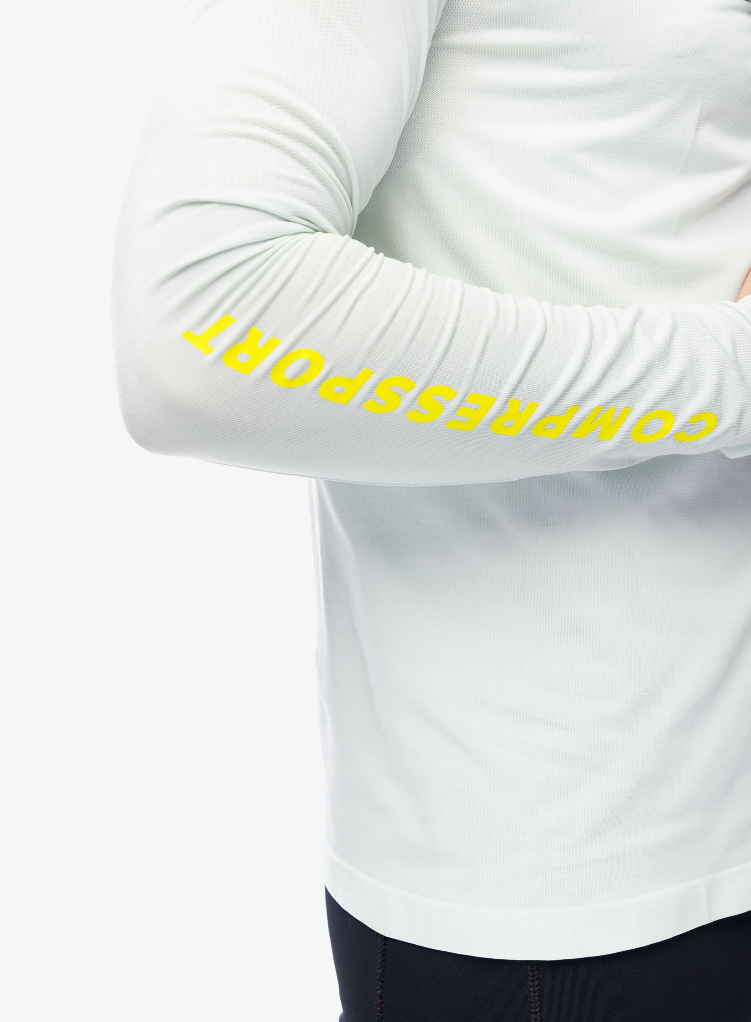 Mikina na běh Compressport Performance LS Tshirt - ice flow