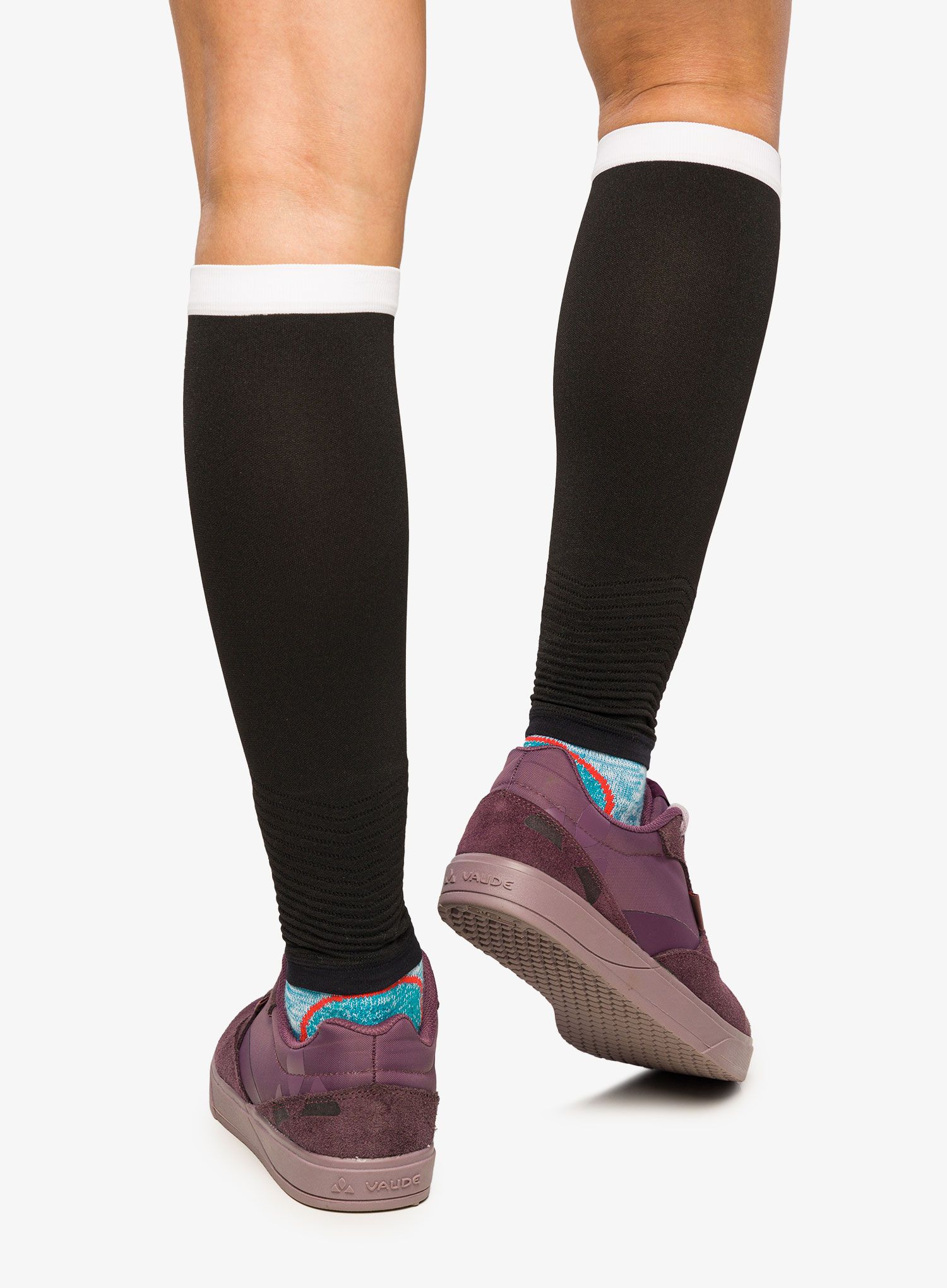 Kompresní nohavice Compressport R2v2 - black