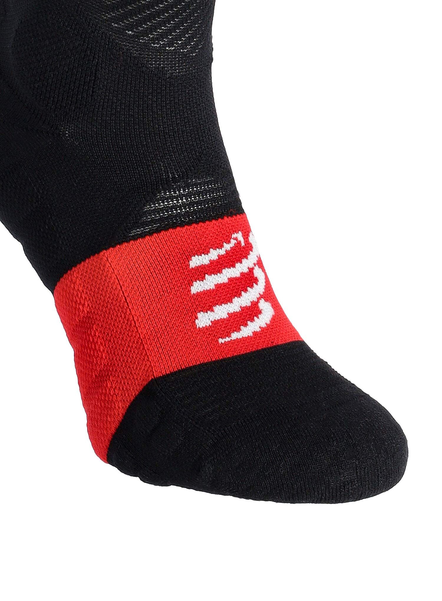 Ponožky na běhání Compressport Ultra Trail Socks v2.0 - black/red