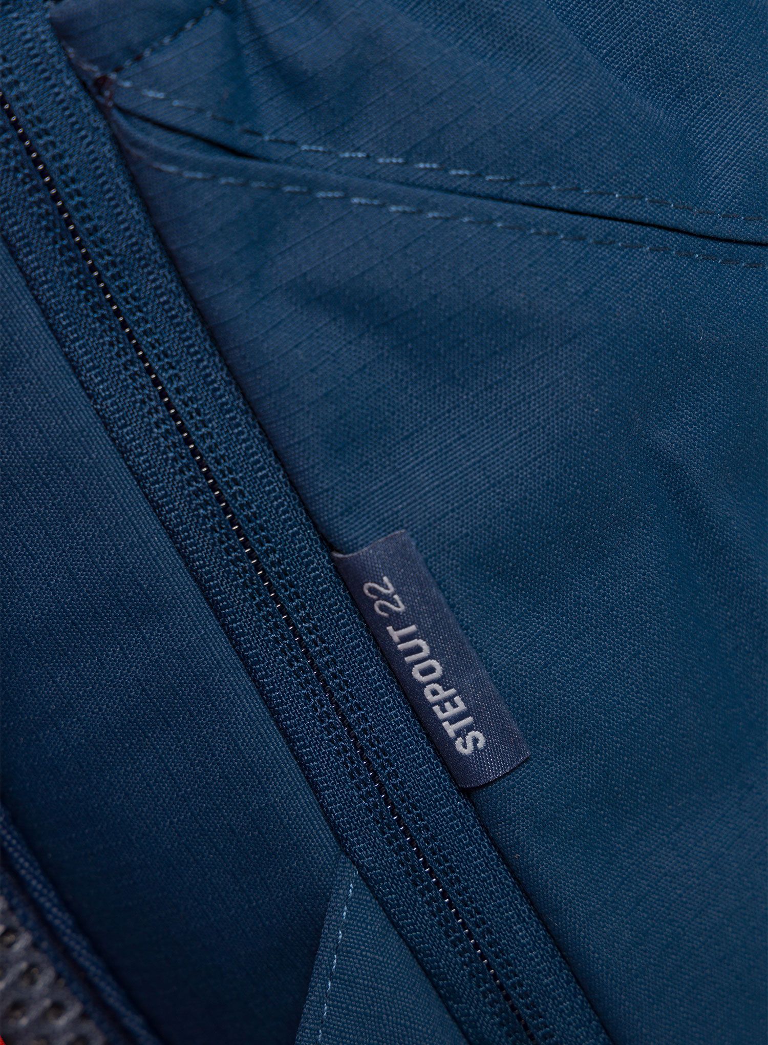 Batoh na notebook Deuter Step Out 22 - marine/ink