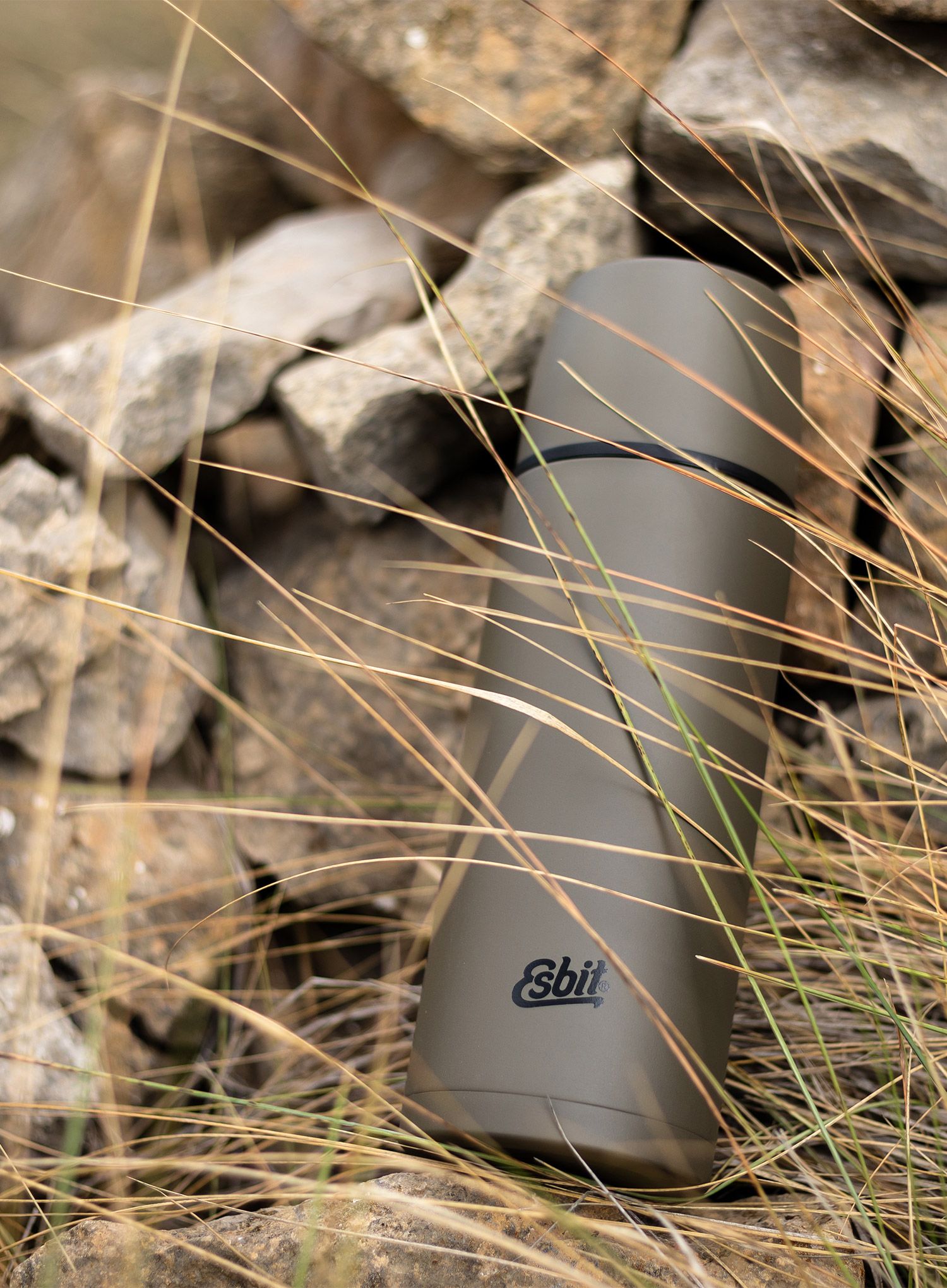 Termoska na pití Esbit Vacuum 0,5L - olive green