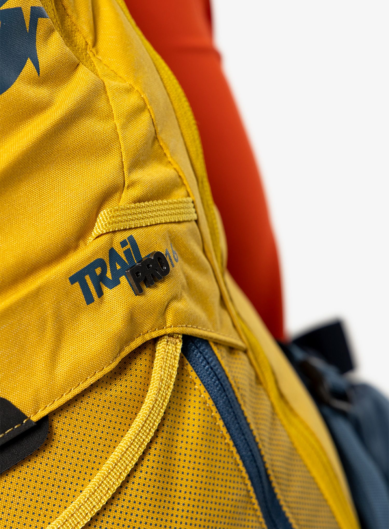 MTB batoh Evoc Trail Pro 16 - curry/denim