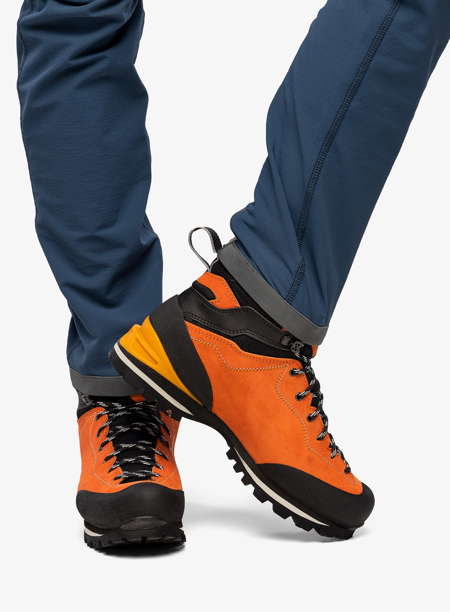 Obuv k poloautomatickým mačkám dámské Garmont Ascent GTX - tomato red/orange