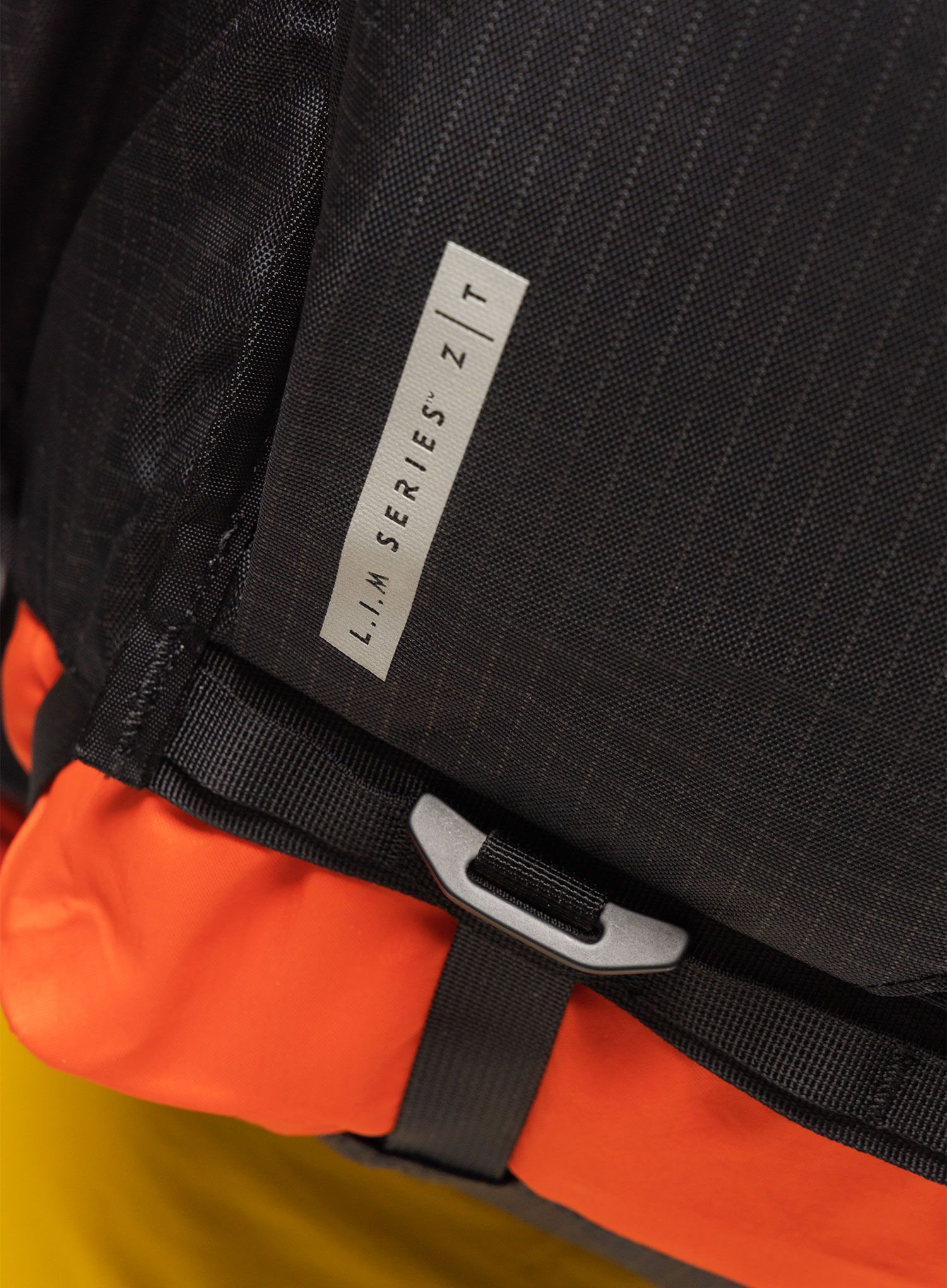 Trekový batoh Haglofs L.I.M ZT 55 - true black/zenith red