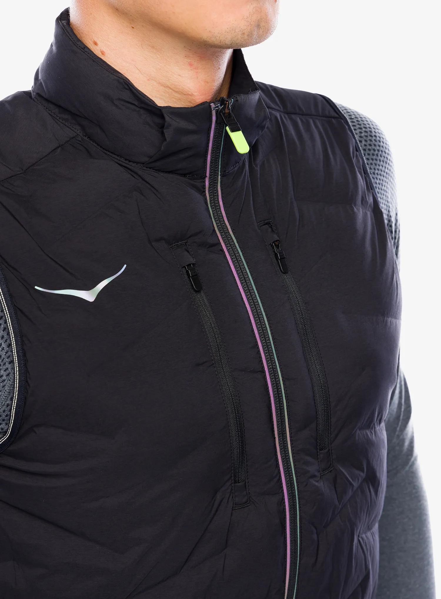 Vesta na běhání Hoka Skyfill Run Vest - black