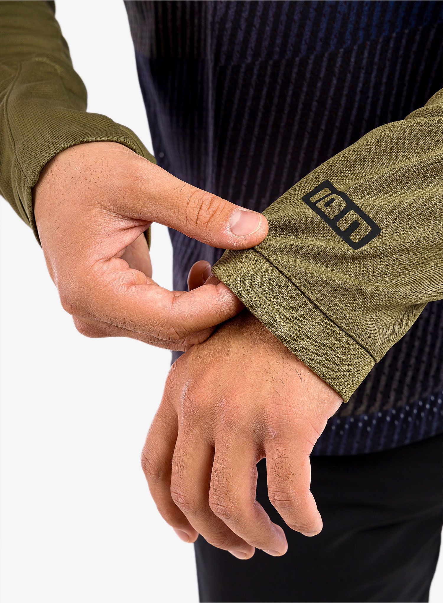 Tričko s dlouhým rukávem ION Scrub L/S - dark mud