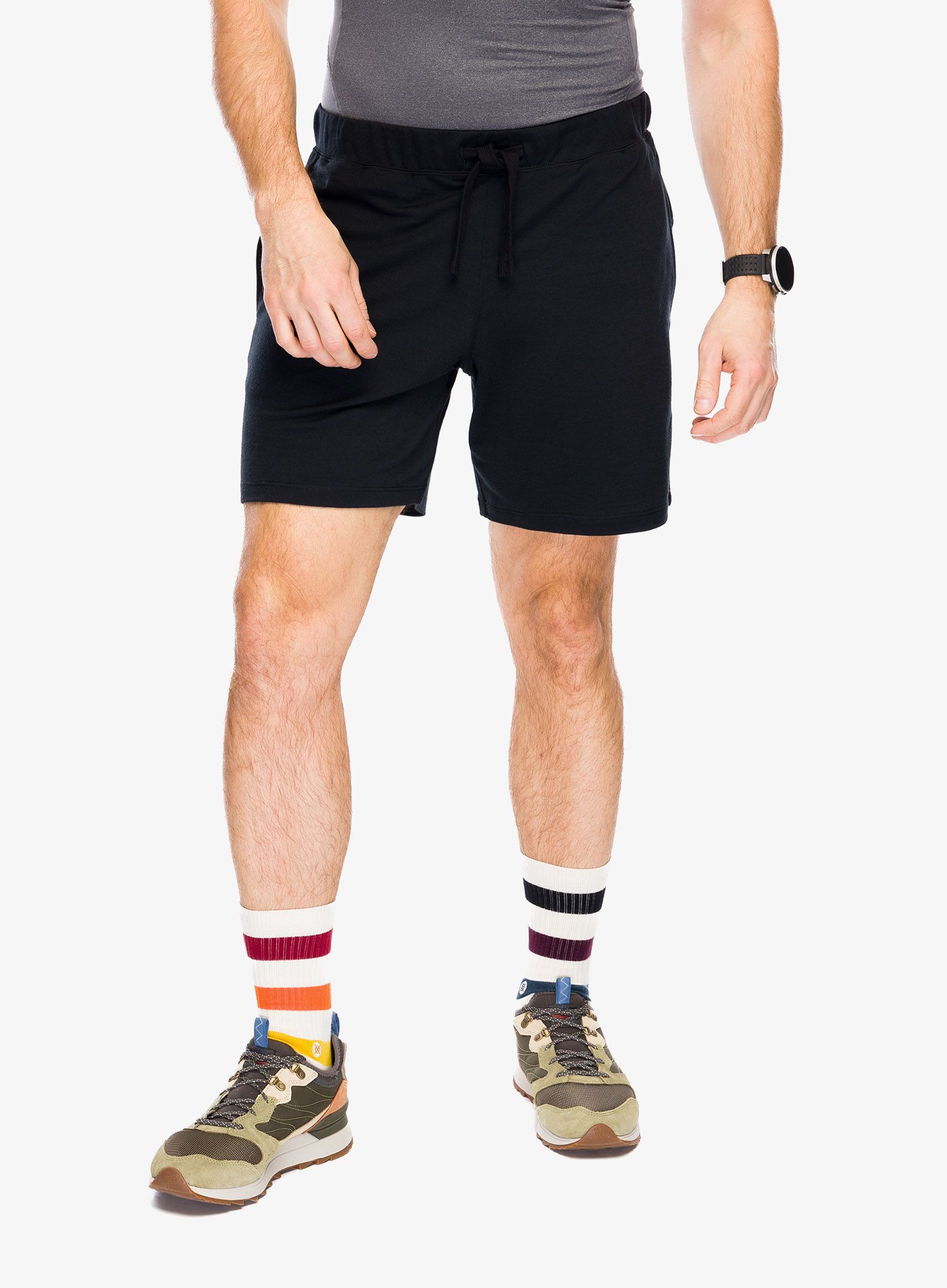 Outdoorové kraťasy Icebreaker Merino Shifter II Shorts - black