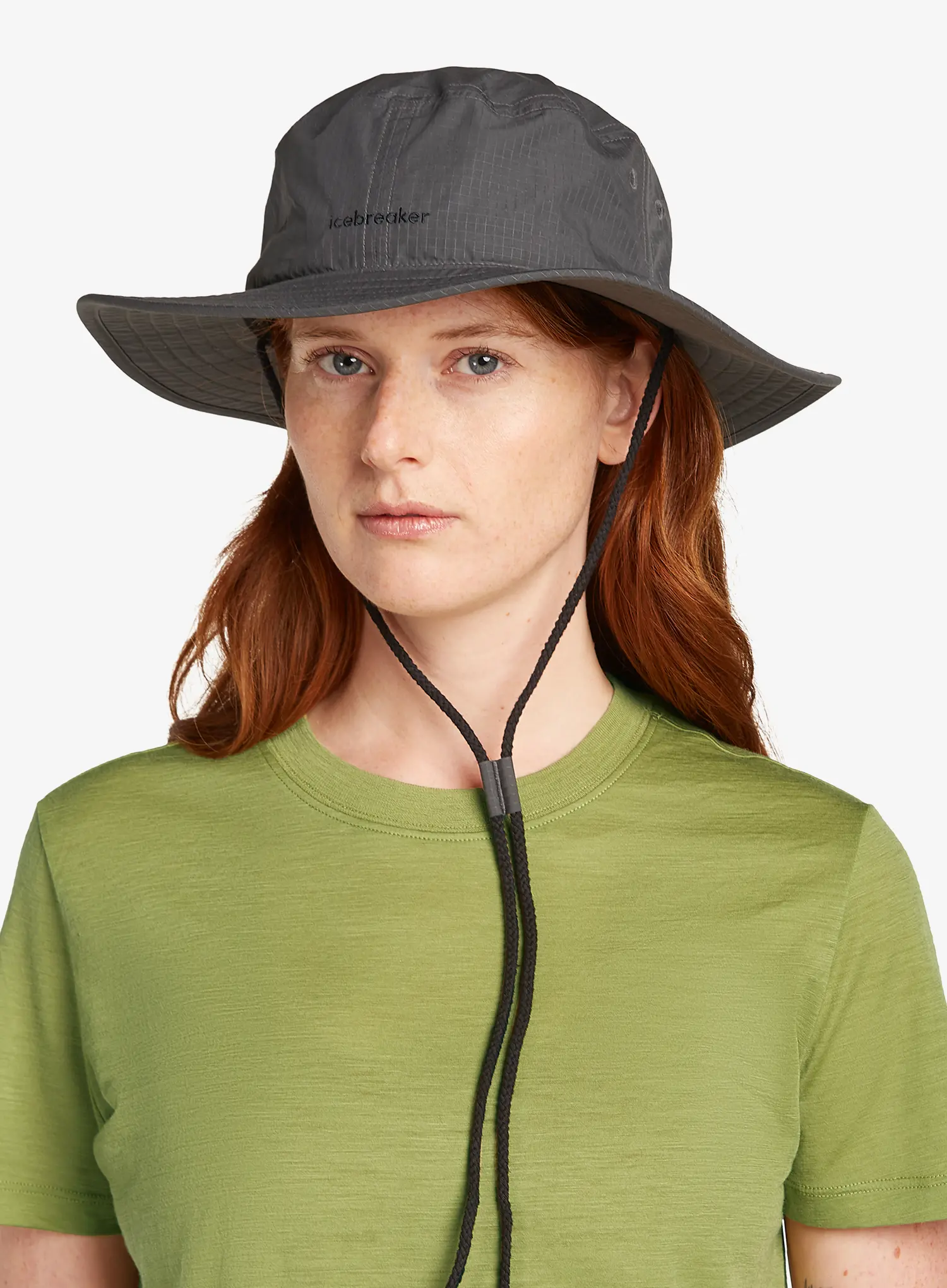 Turistický klobouk Icebreaker Shell+ Cotton Windbreaker Wide Brim Hat - obsidian
