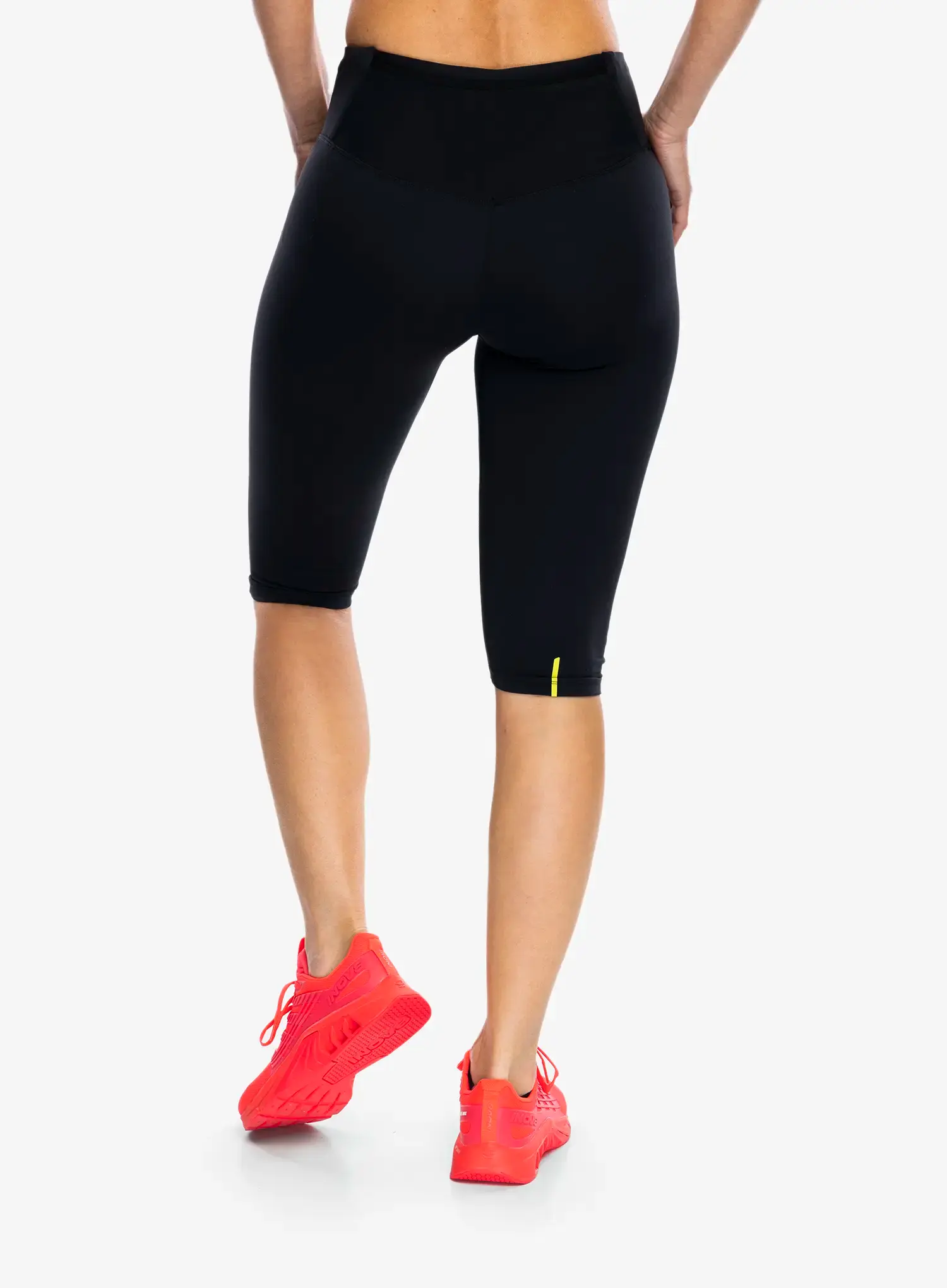 Dámské běžecké legíny Inov-8 Race Elite 3/4 Tight - black