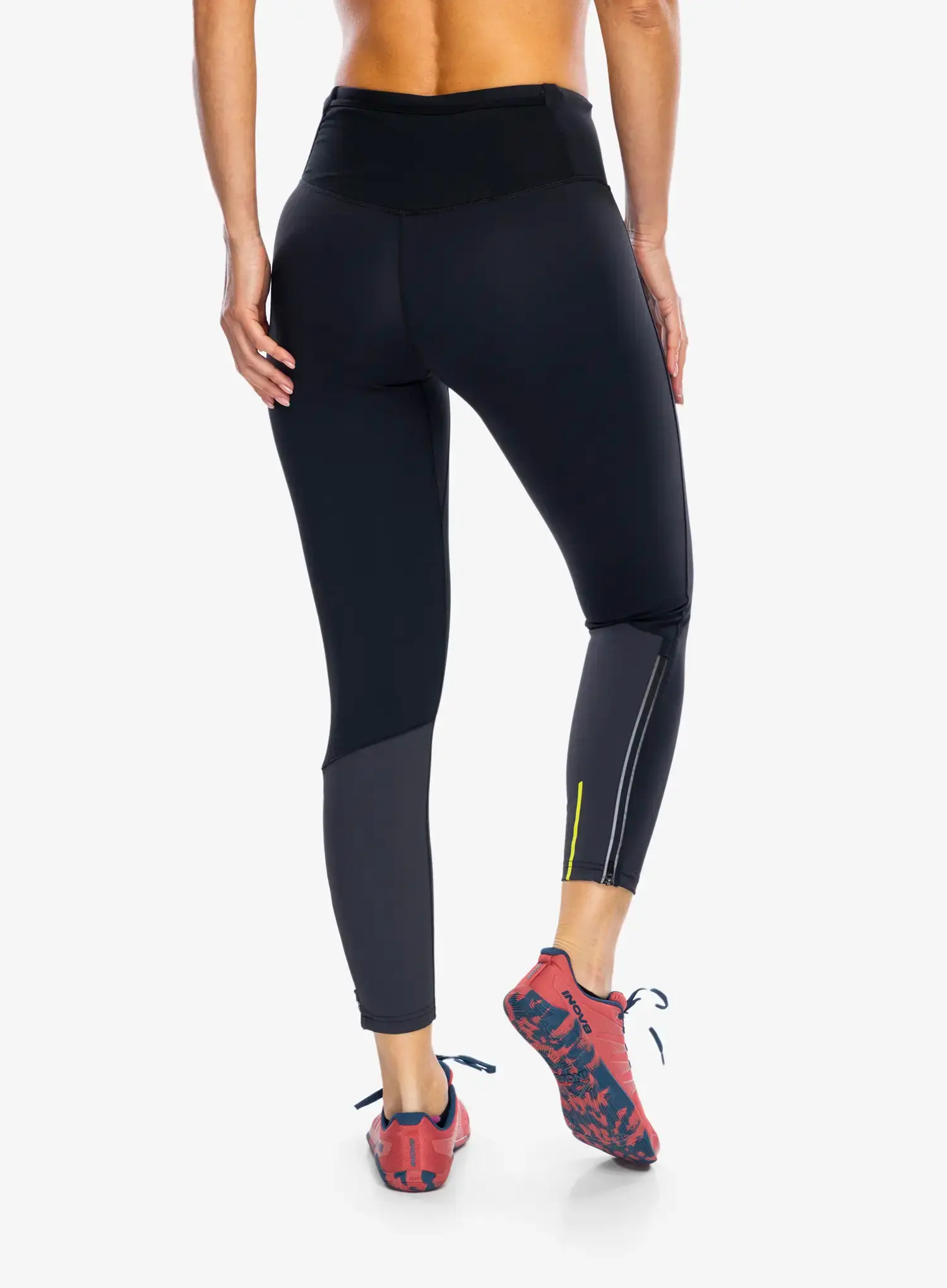 Dámské běžecké legíny Inov-8 Race Elite Tight - black