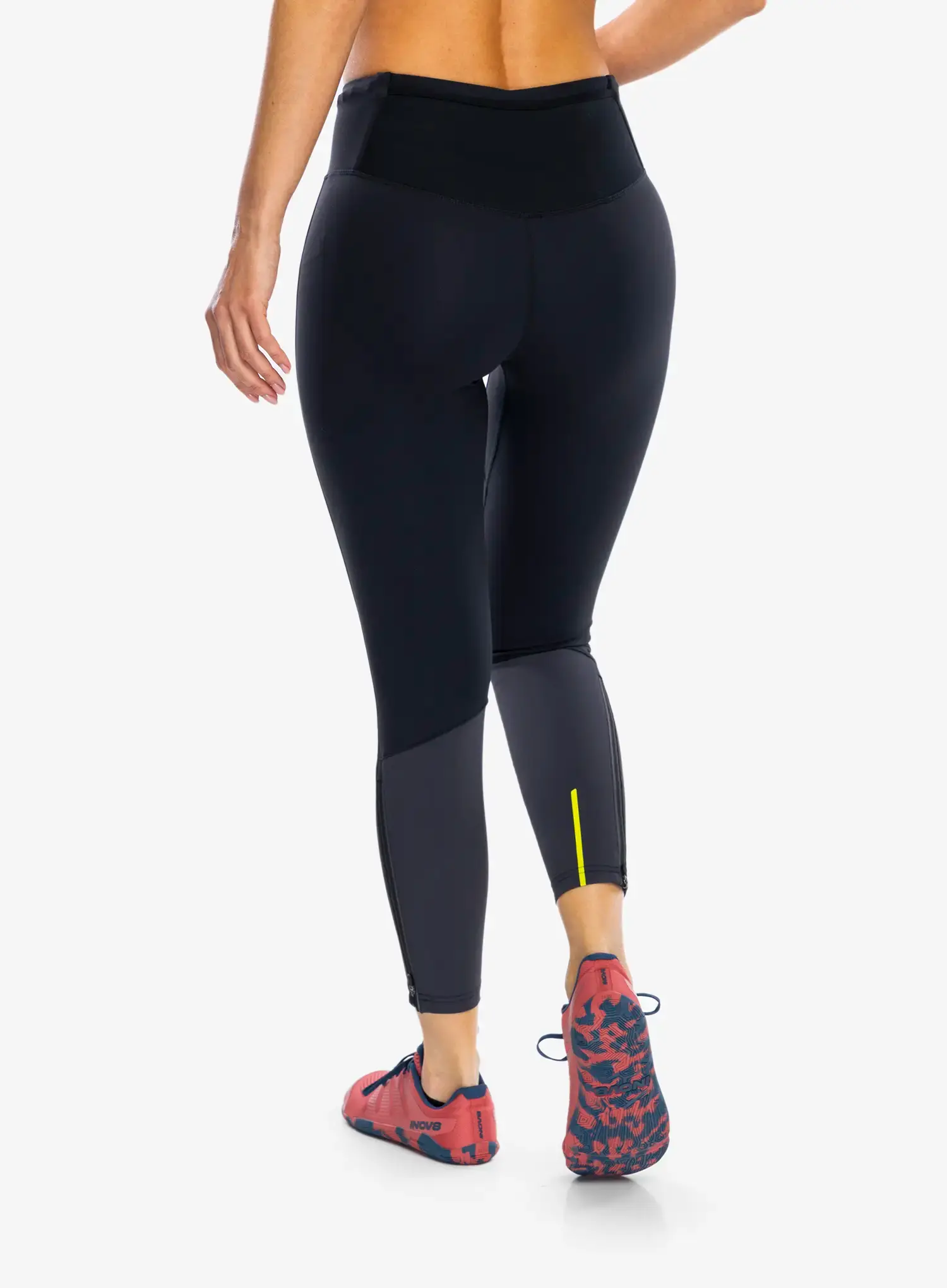 Dámské běžecké legíny Inov-8 Race Elite Tight - black