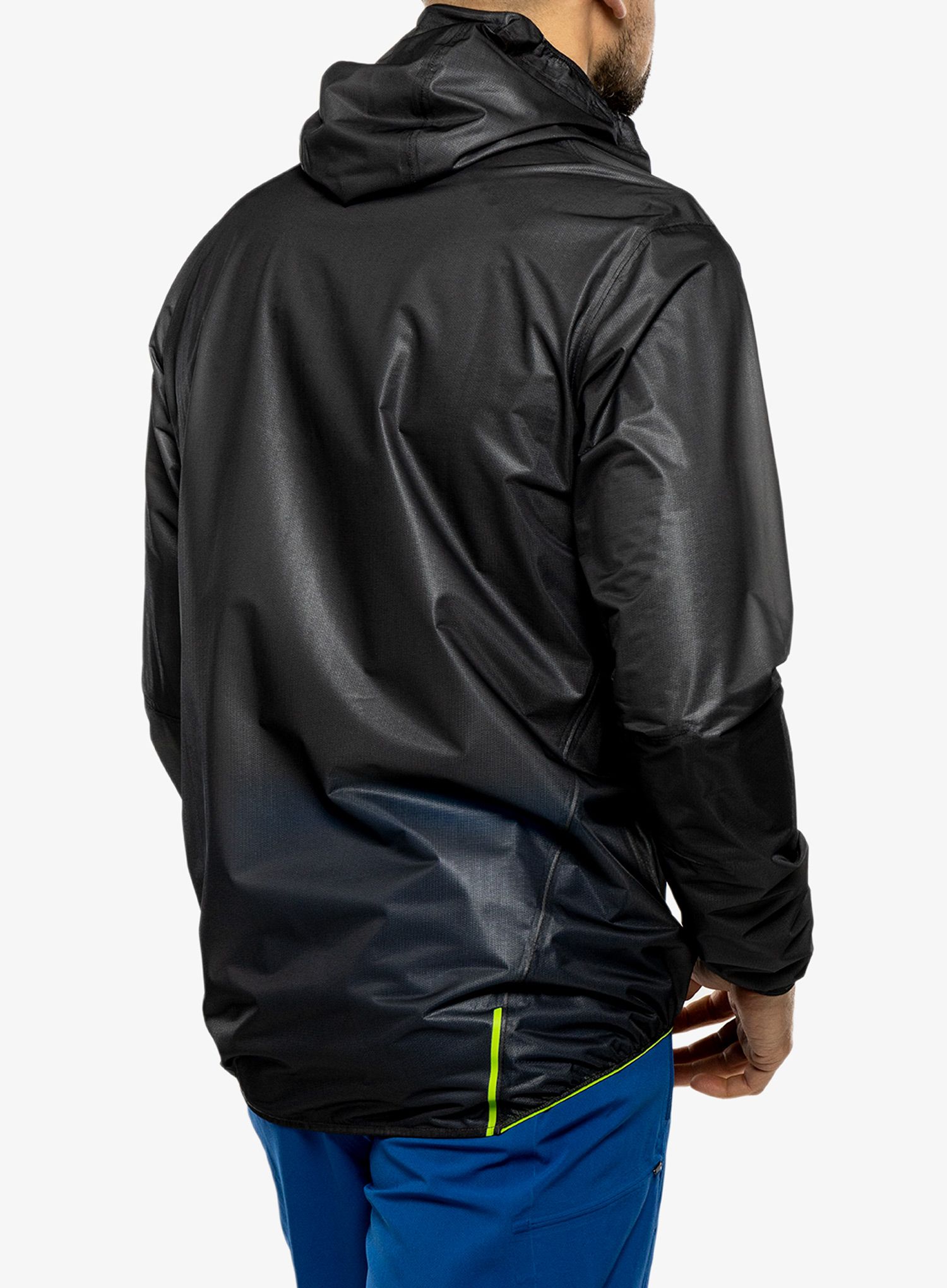 Bunda na běhání Inov-8 Raceshell HZ - black