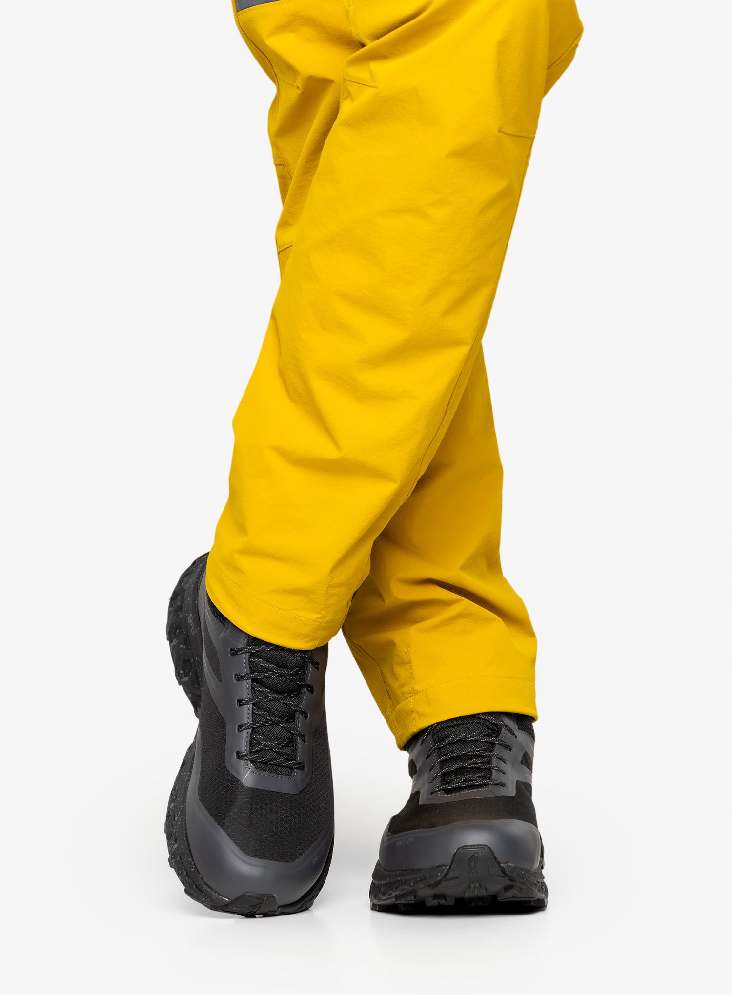 Turistické boty Inov-8 RocFly G 390 GTX - black