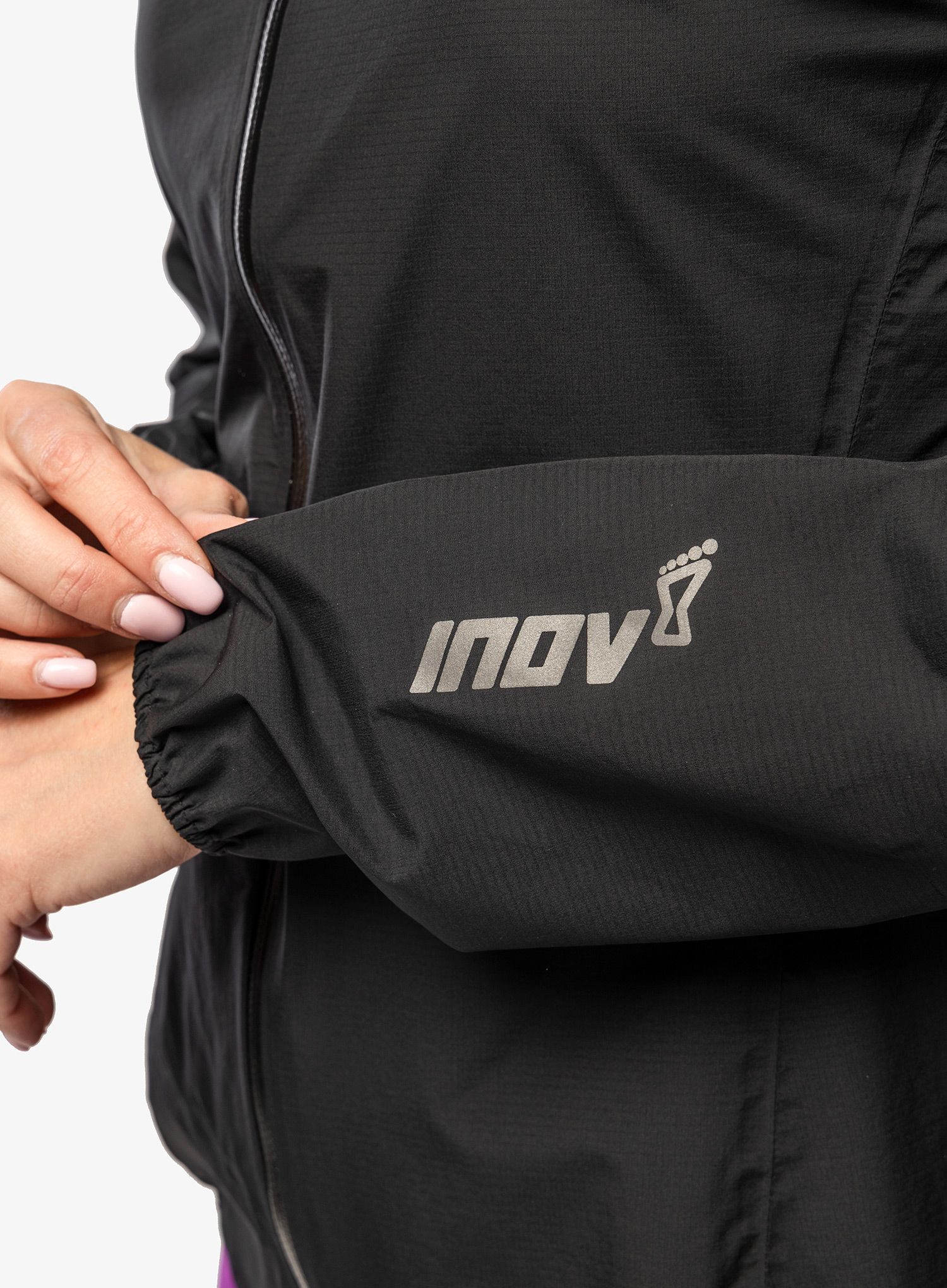 Bunda na běhání dámská Inov-8 Stormshell FZ V2 - black