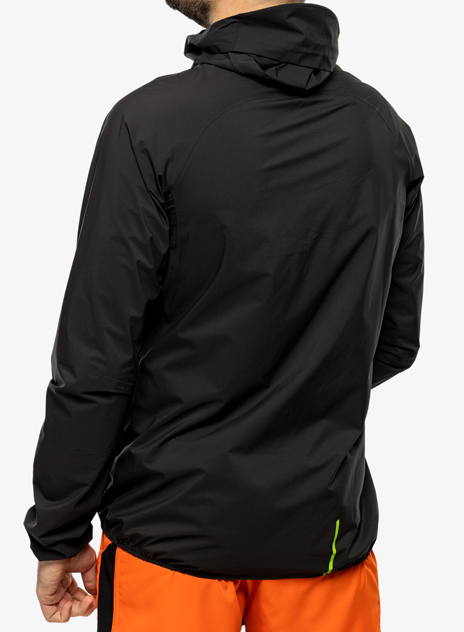 Bunda na běhání Inov-8 Stormshell FZ - black