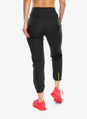 Běžecké kalhoty dámské Inov-8 Trailpant - black/black
