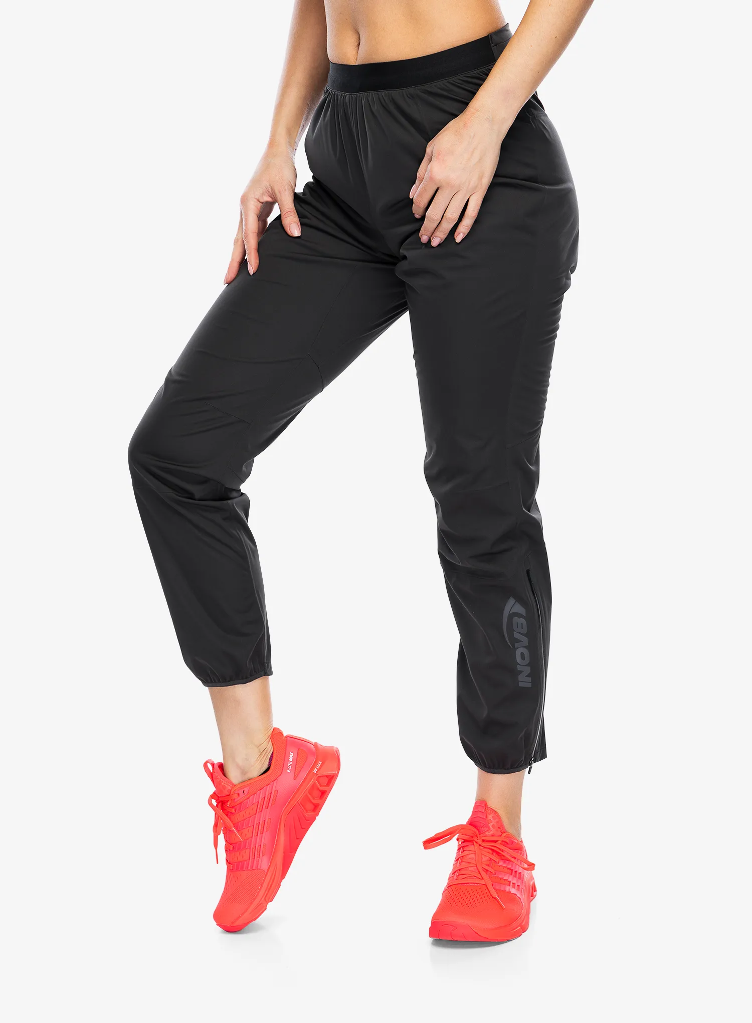 Běžecké kalhoty dámské Inov-8 Trailpant - black/black