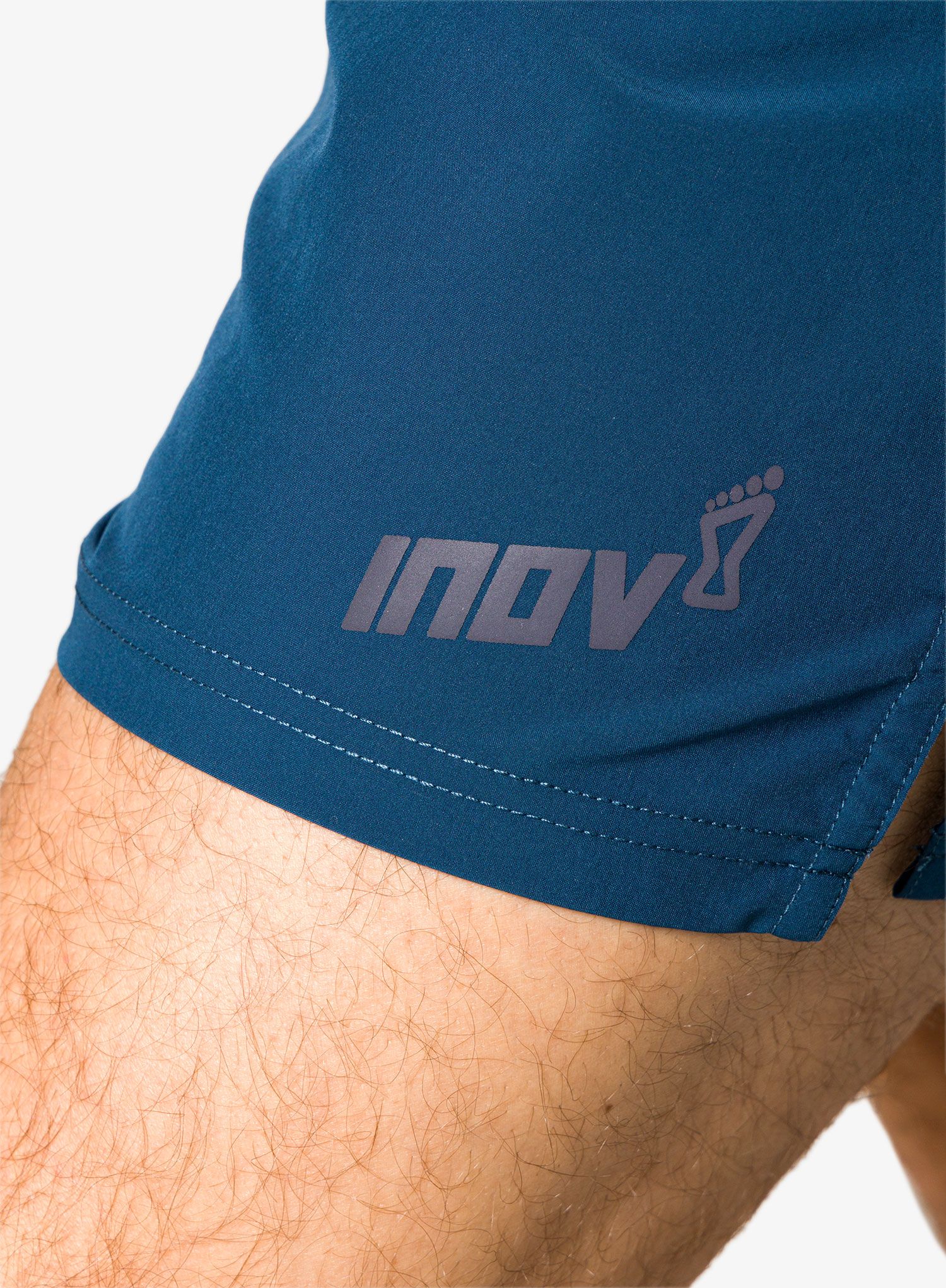 Běžecké kraťasy Inov-8 Train Lite 9 Short - navy