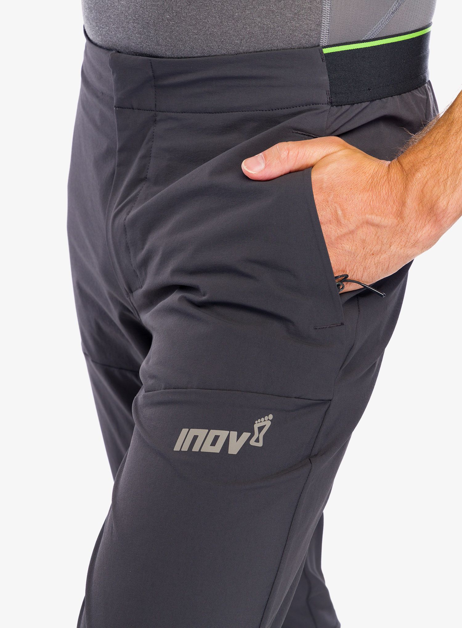 Turistické kalhoty pánské Inov-8 VentureLite Pant - black graphite