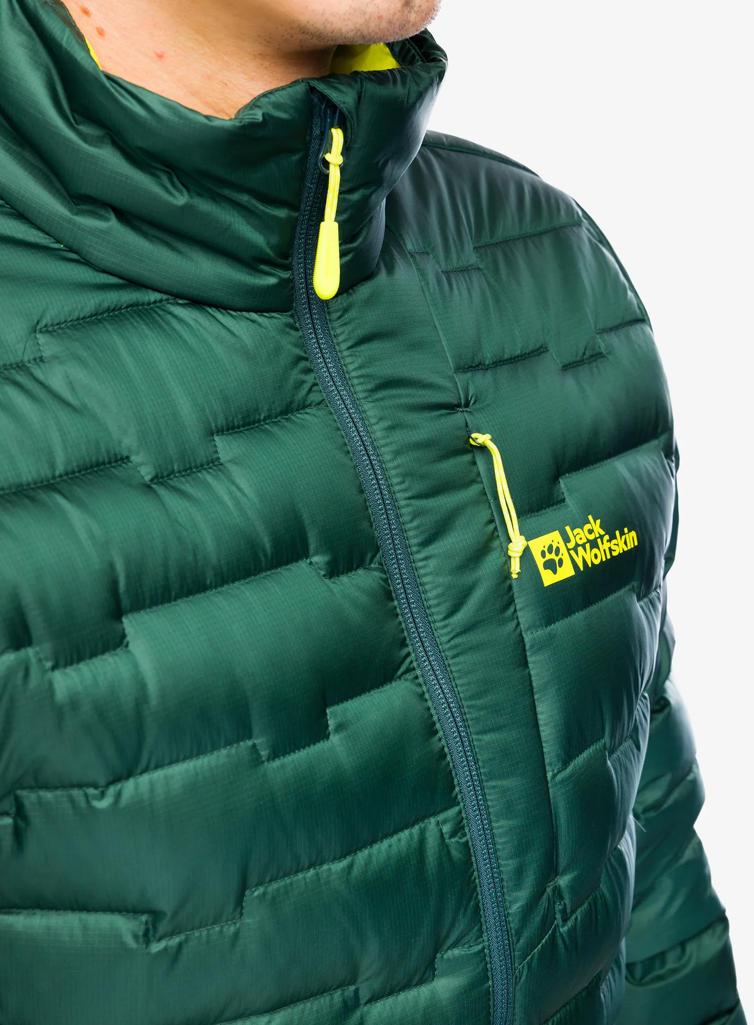 Péřová bunda Jack Wolfskin Passamani Down Jacket - black olive