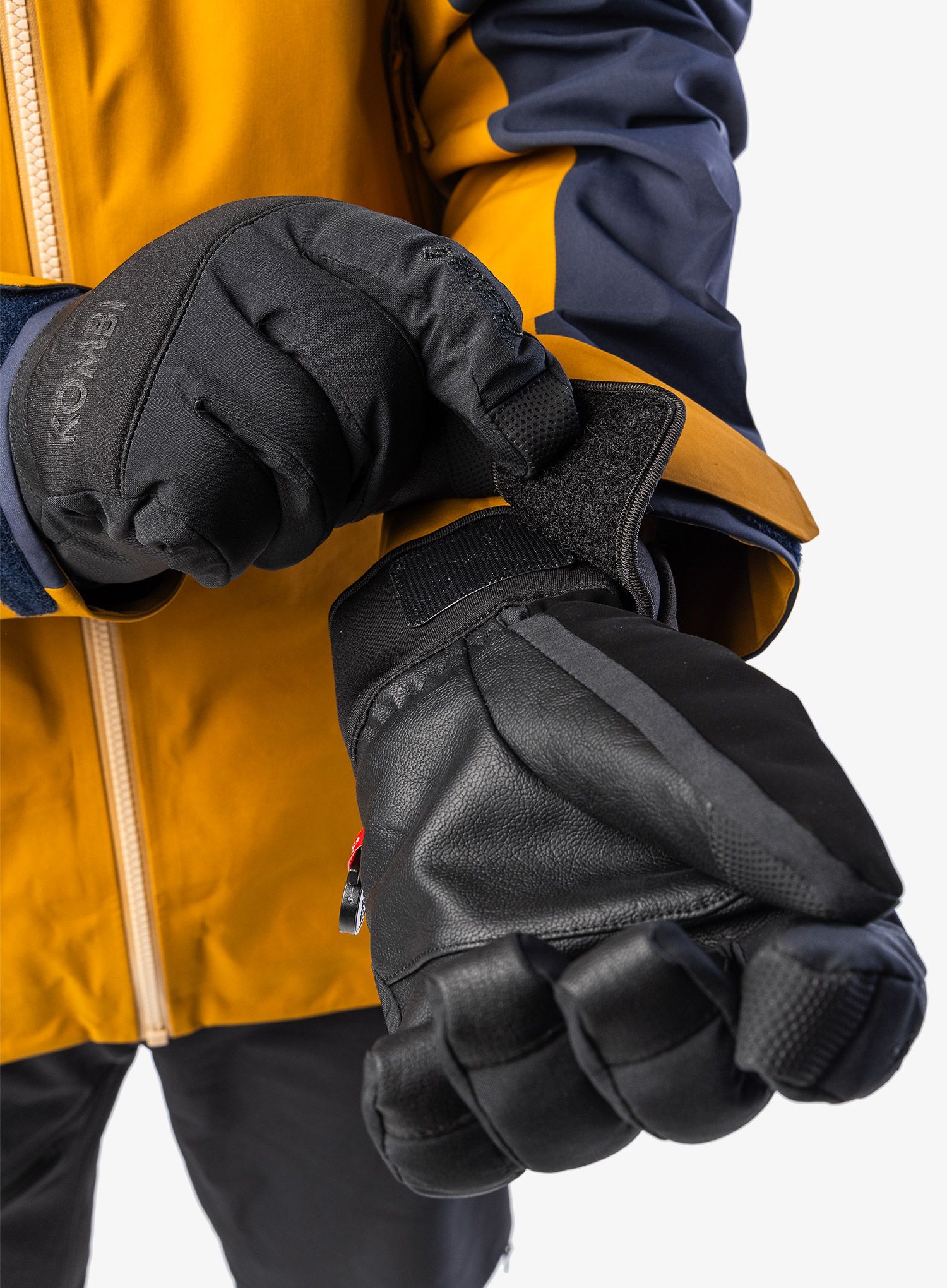 Lyžařské rukavice Kombi Crossroad Mens Glove - black