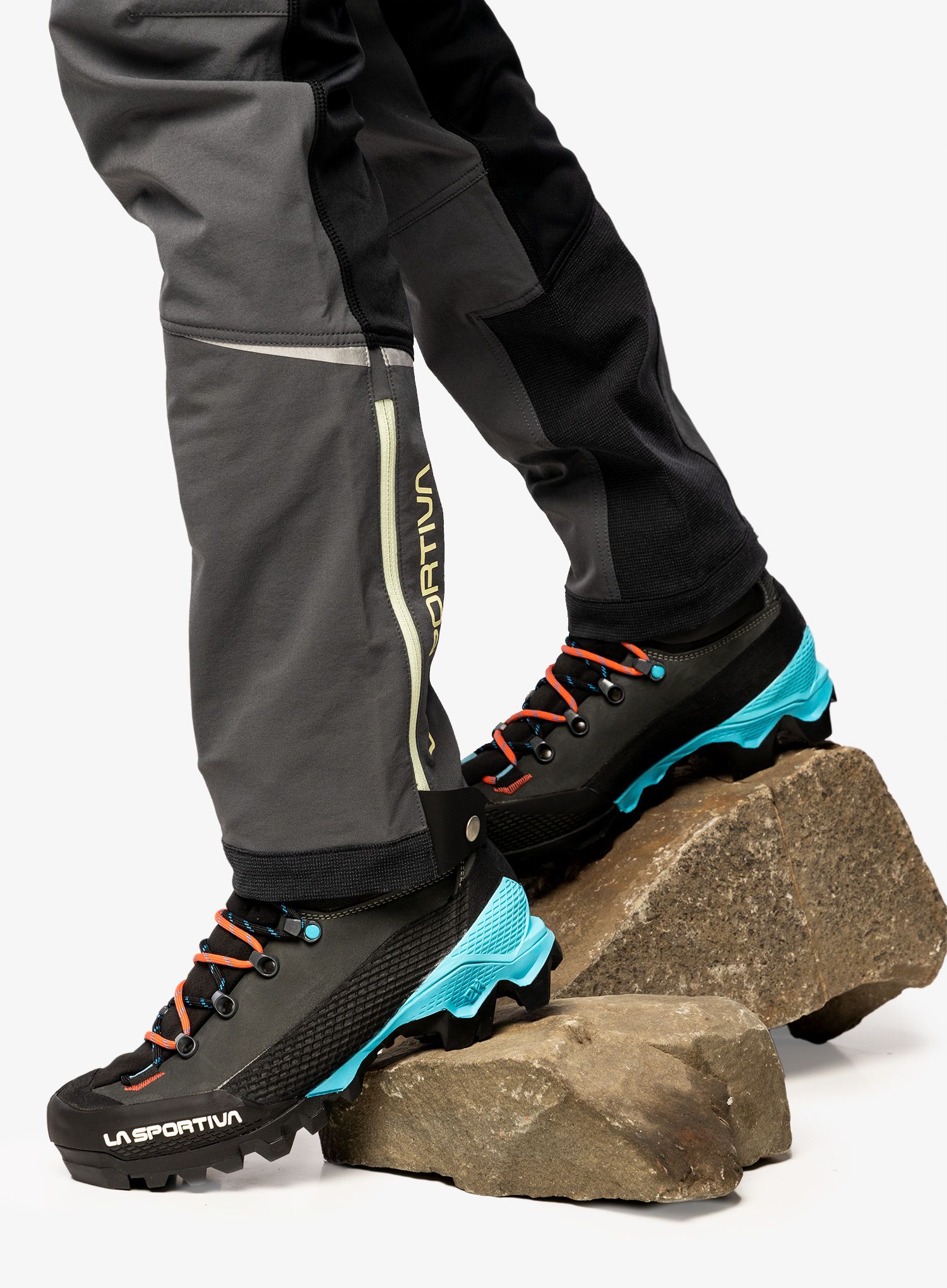 Dámské horolezecké boty La Sportiva Aequilibrium LT GTX - black/hib.