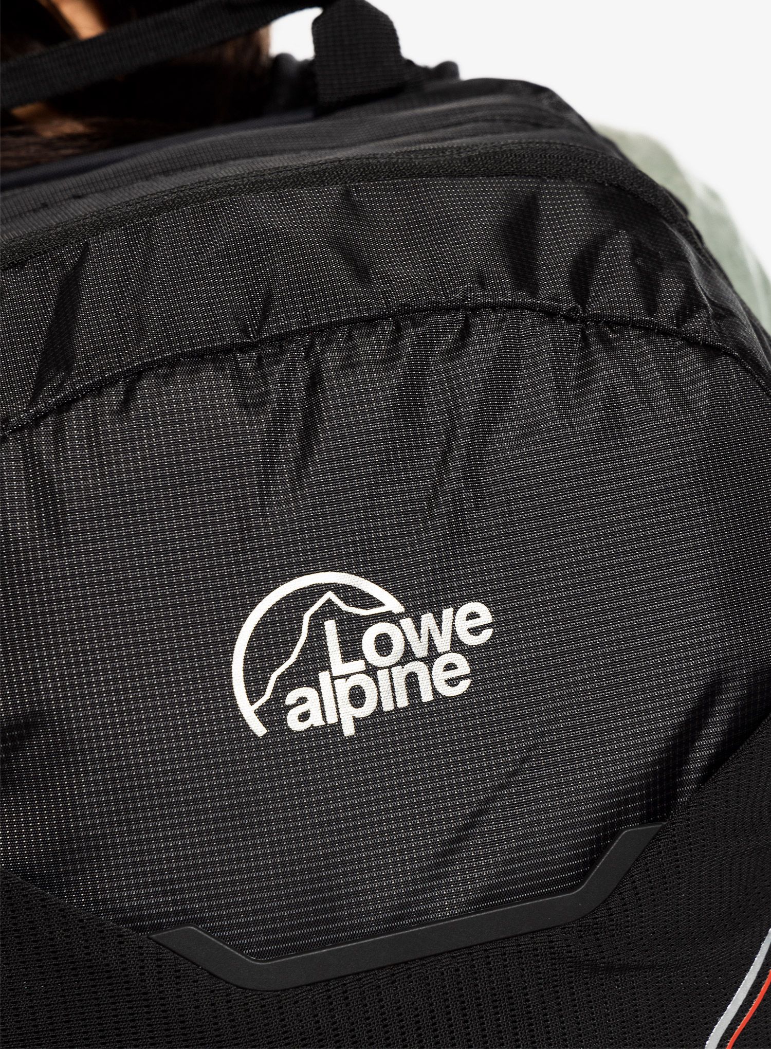 Turistický batoh Lowe Alpine AirZone Active 22 - black