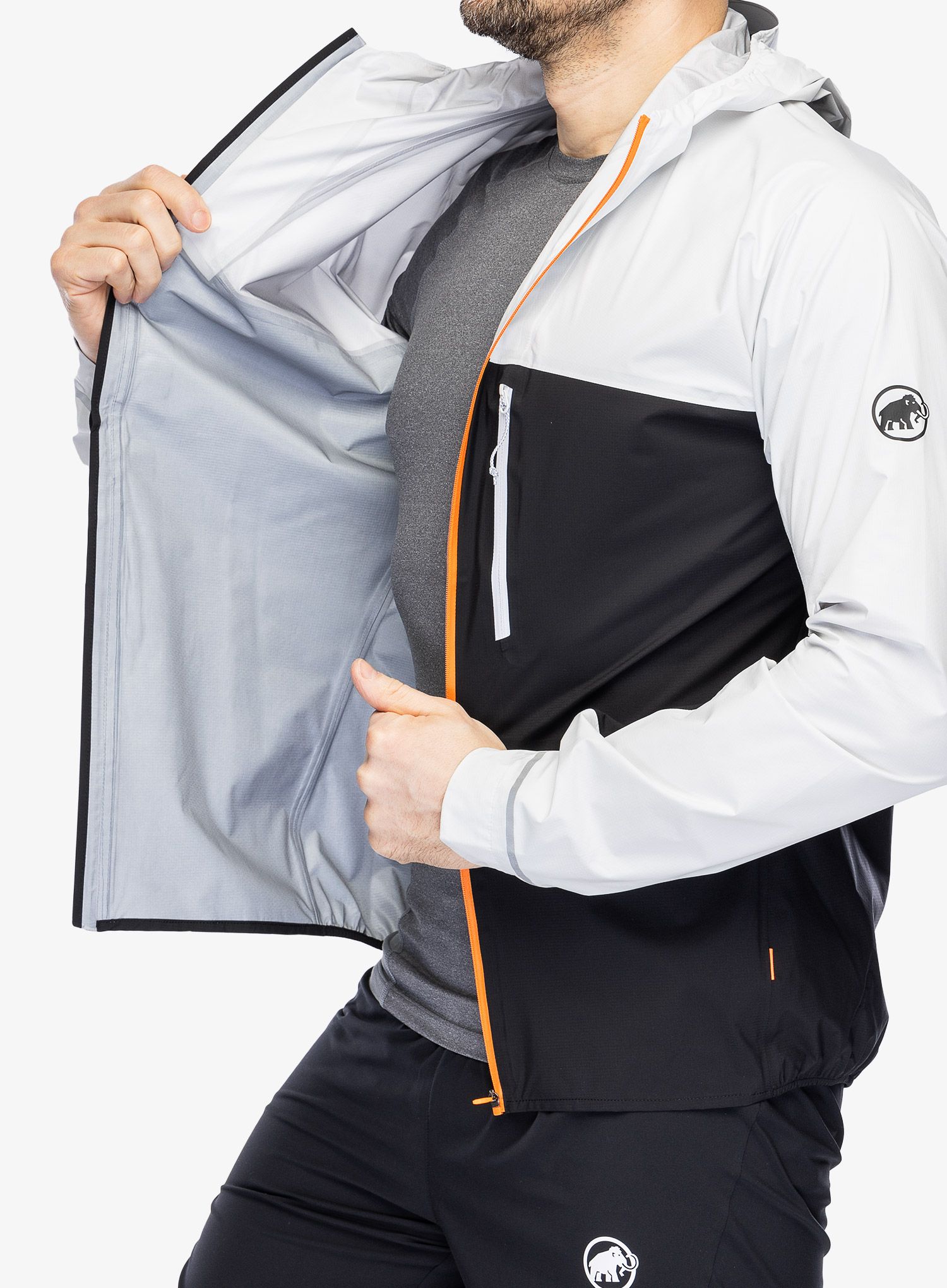Bunda na běhání Mammut Aenergy TR HS Hooded Jacket - black/white