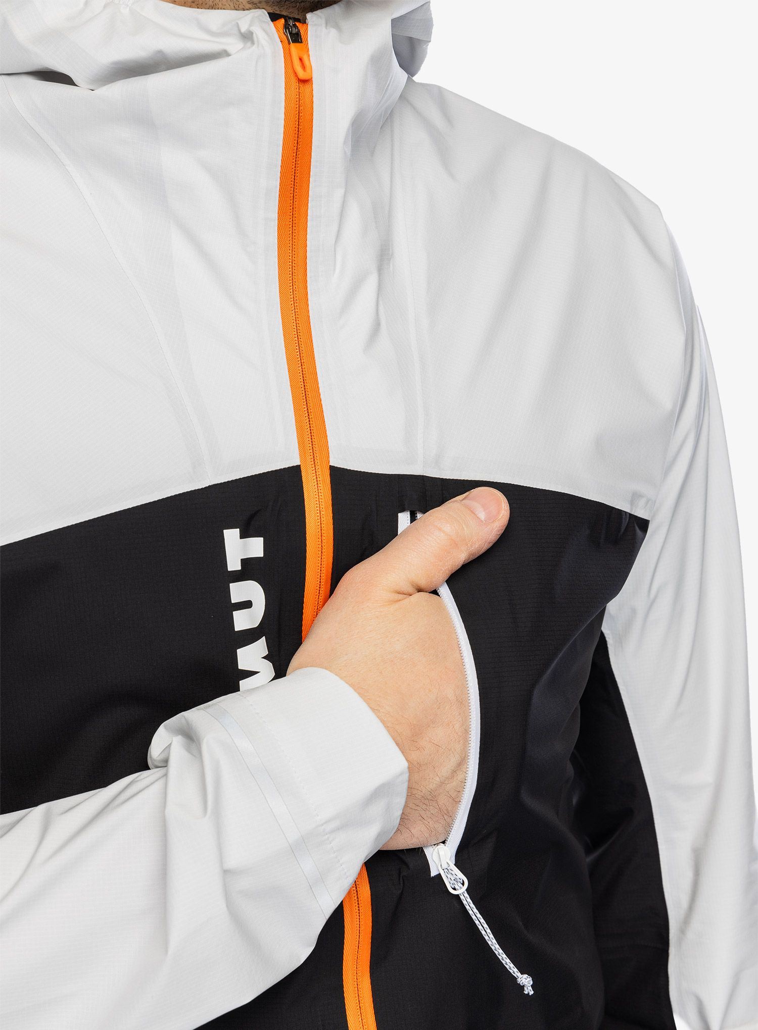 Bunda na běhání Mammut Aenergy TR HS Hooded Jacket - black/white