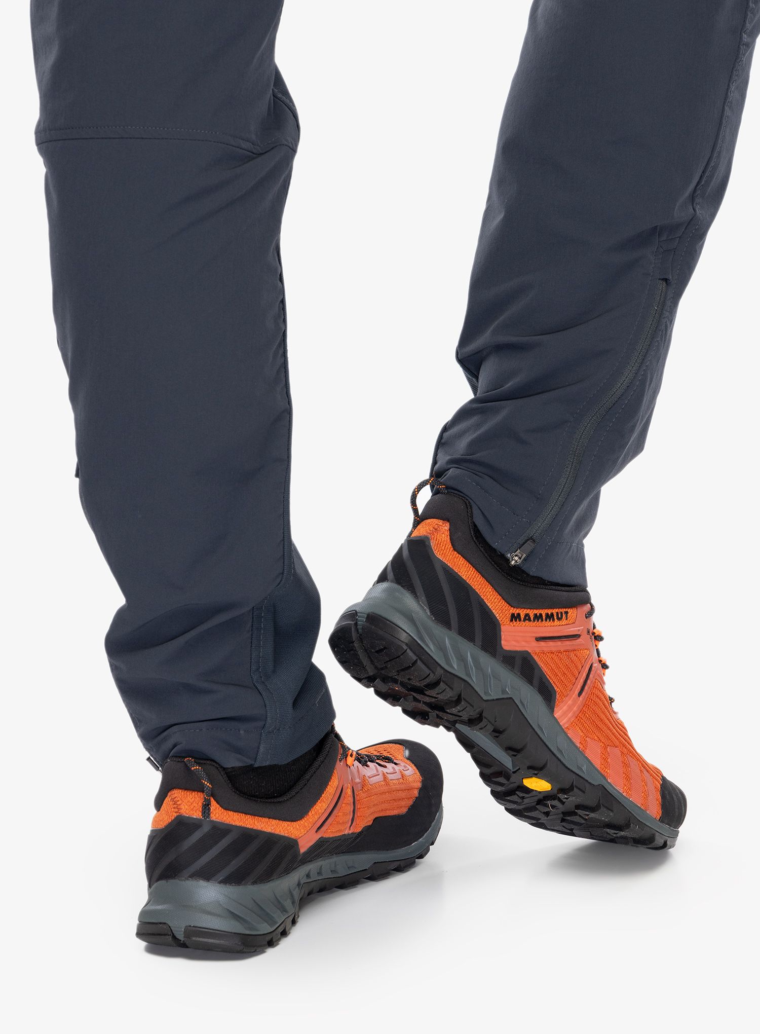 Nástupové boty Mammut Alnasca Knit III Low GTX - black/brick